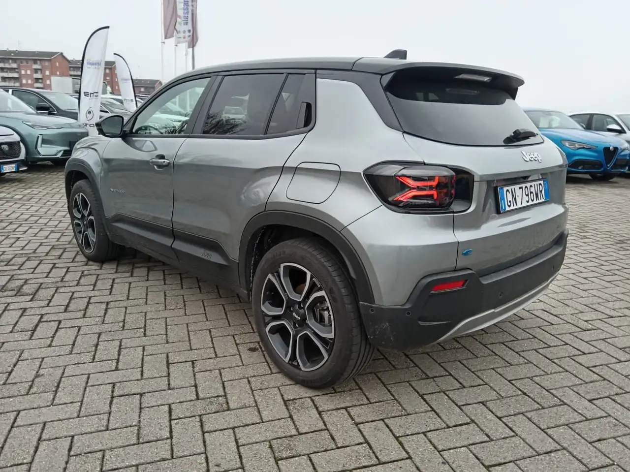 Jeep Avenger BEV 156cv Summit 8