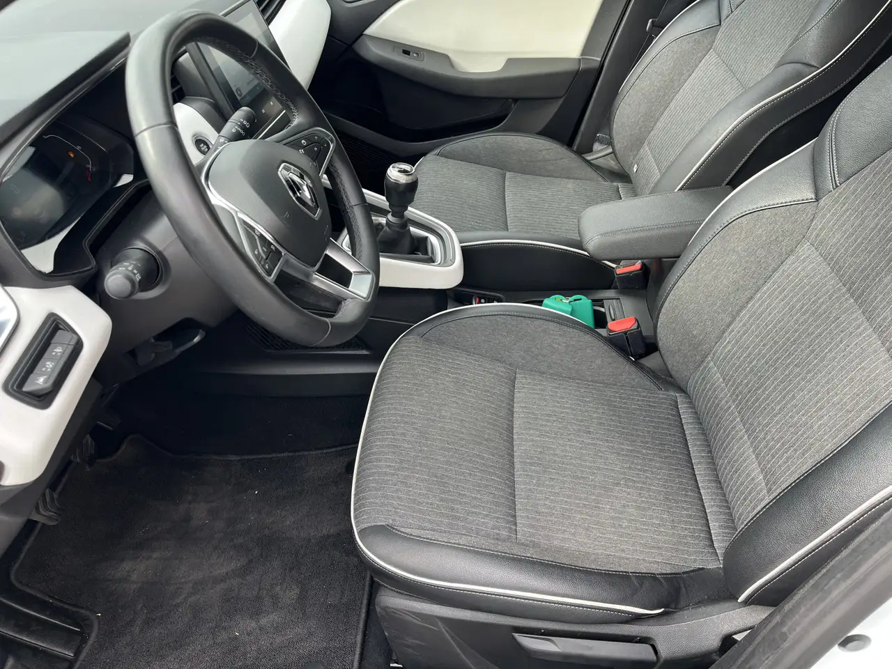 Renault Clio 1.0 TCe 90 Techno Camera Apple Carplay/Android Aut 4