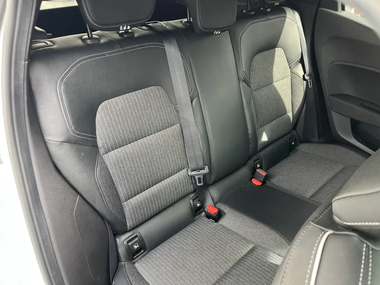 Renault Clio 1.0 TCe 90 Techno Camera Apple Carplay/Android Aut 18