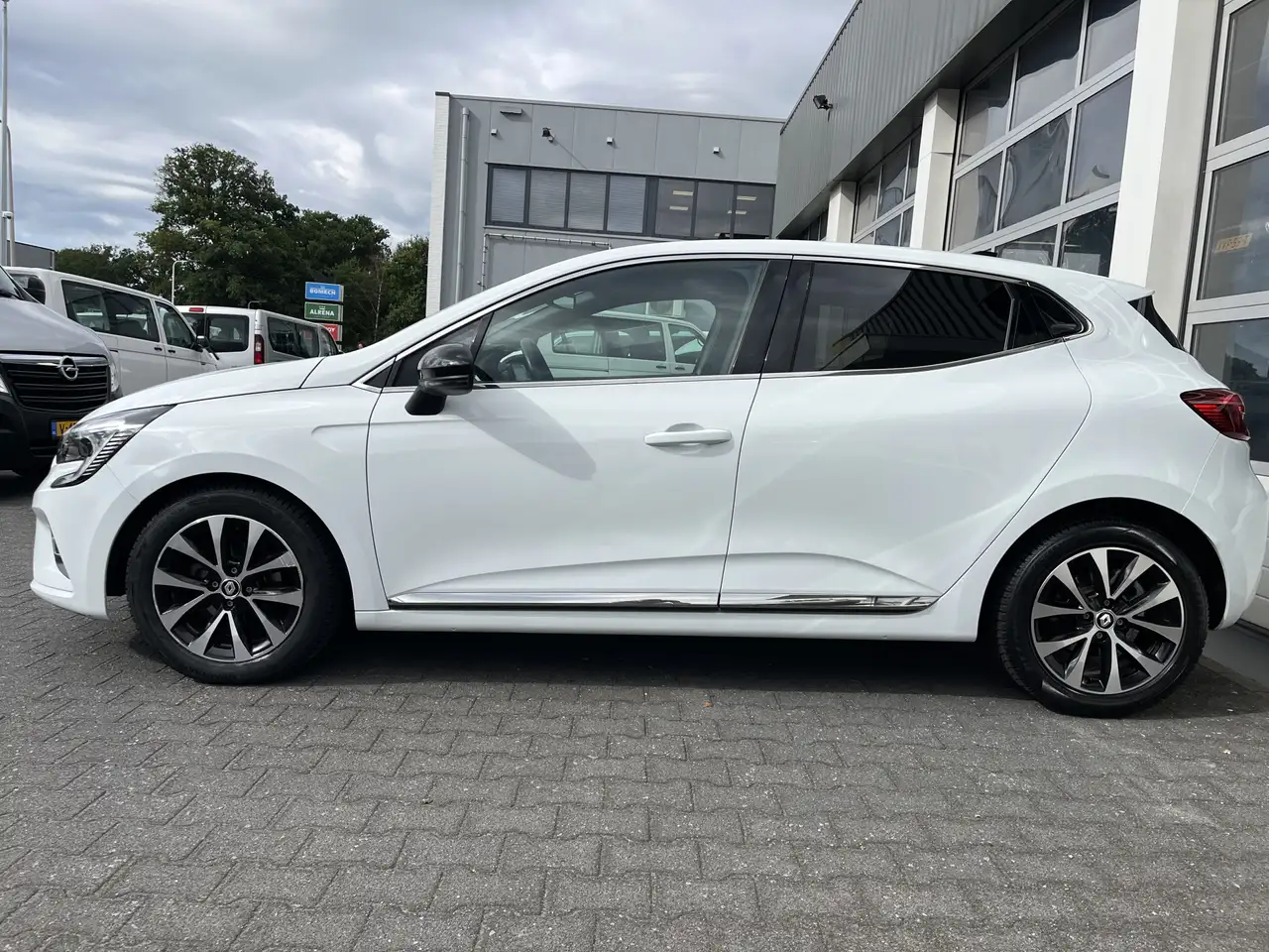Renault Clio 1.0 TCe 90 Techno Camera Apple Carplay/Android Aut 38