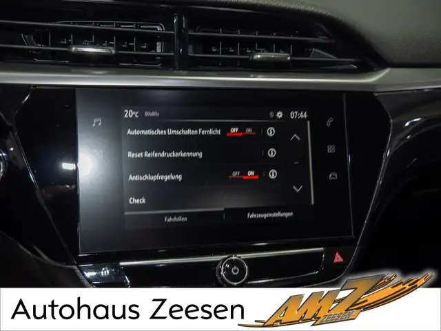 Opel Corsa view 9