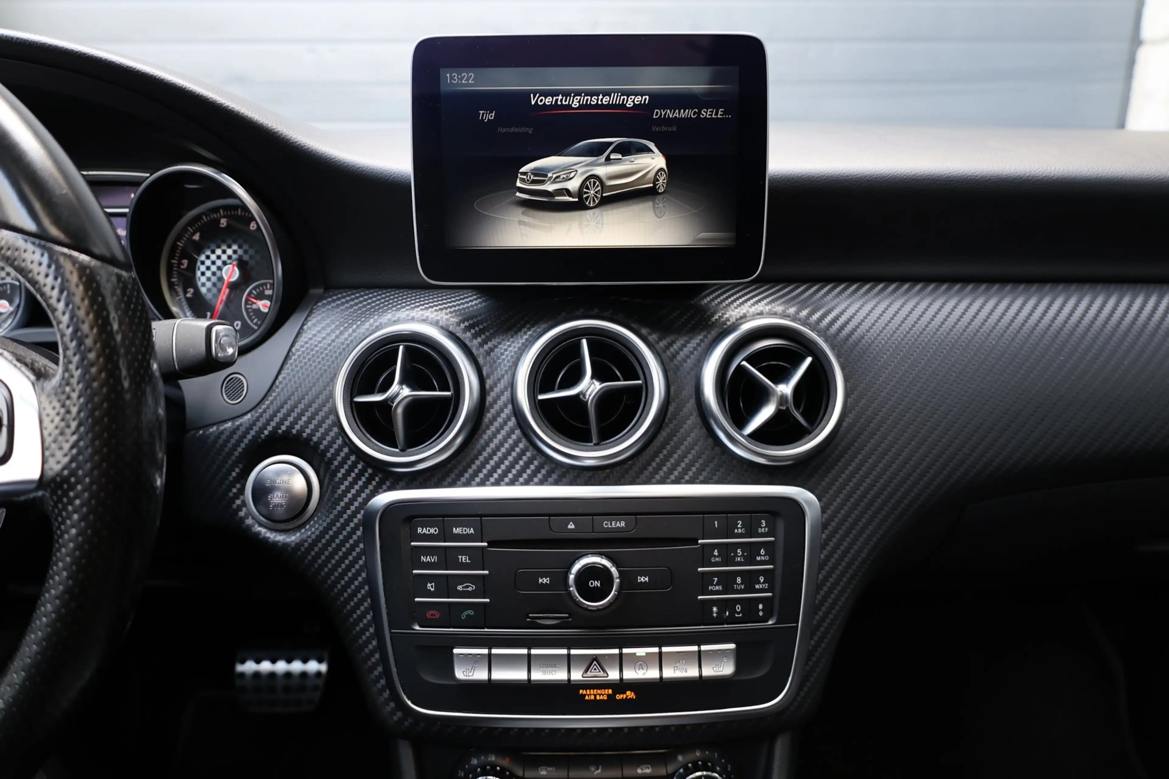 Mercedes-Benz A 180 AMG Night Edition Plus LED/PANORAMADAK/ALCANTARA+S — photo 14