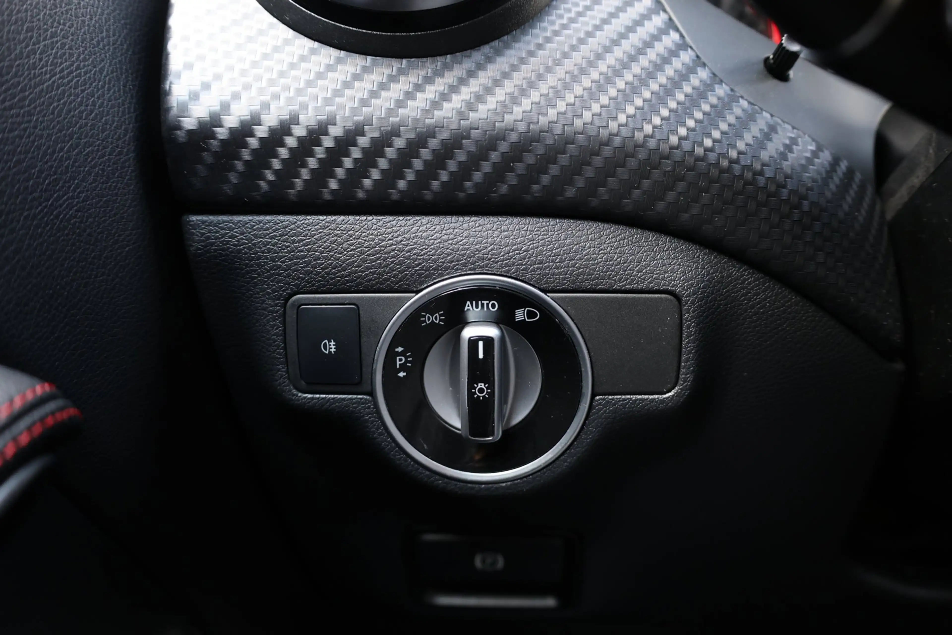 Mercedes-Benz A 180 AMG Night Edition Plus LED/PANORAMADAK/ALCANTARA+S — photo 18