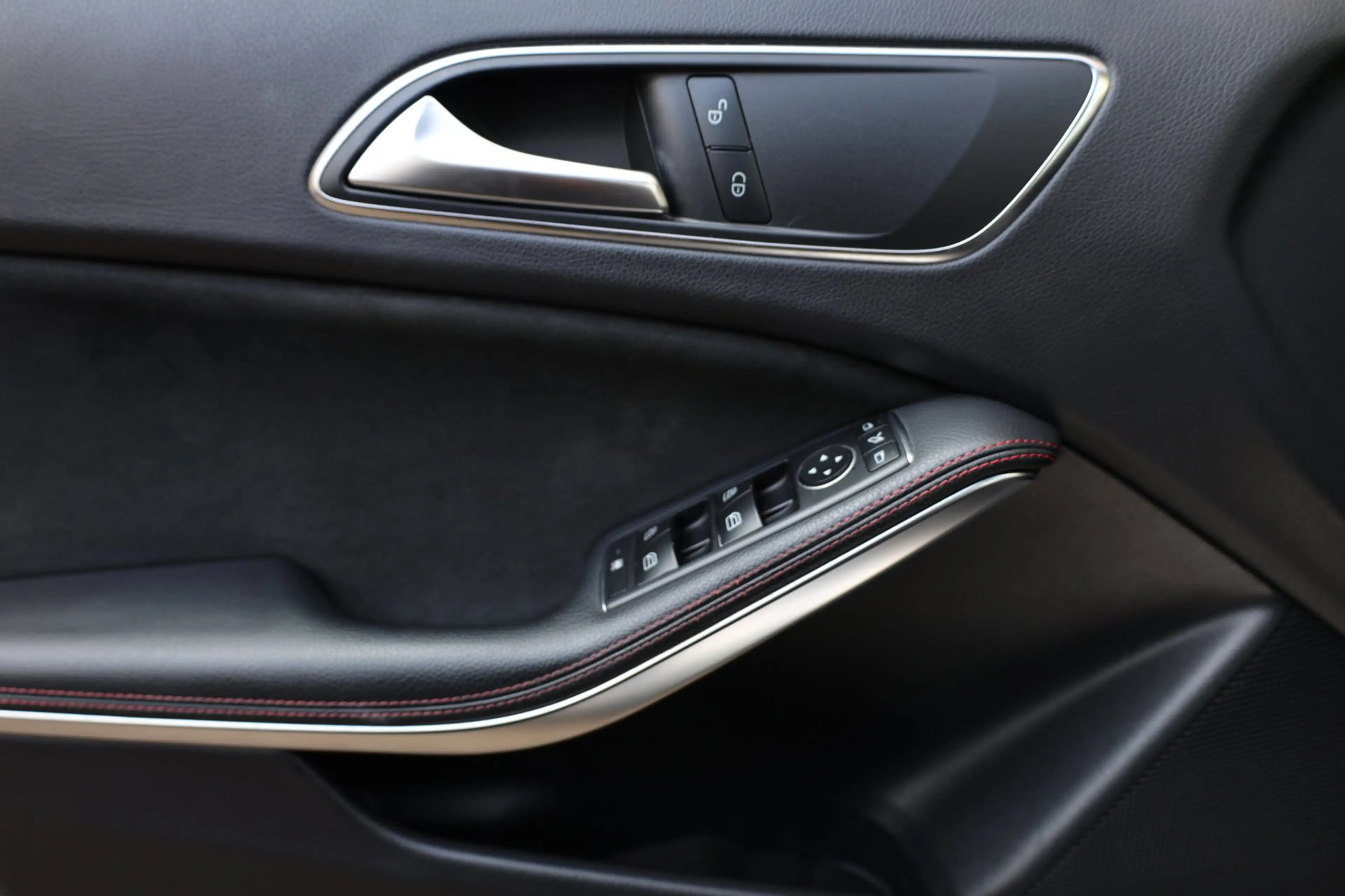 Mercedes-Benz A 180 AMG Night Edition Plus LED/PANORAMADAK/ALCANTARA+S — photo 13