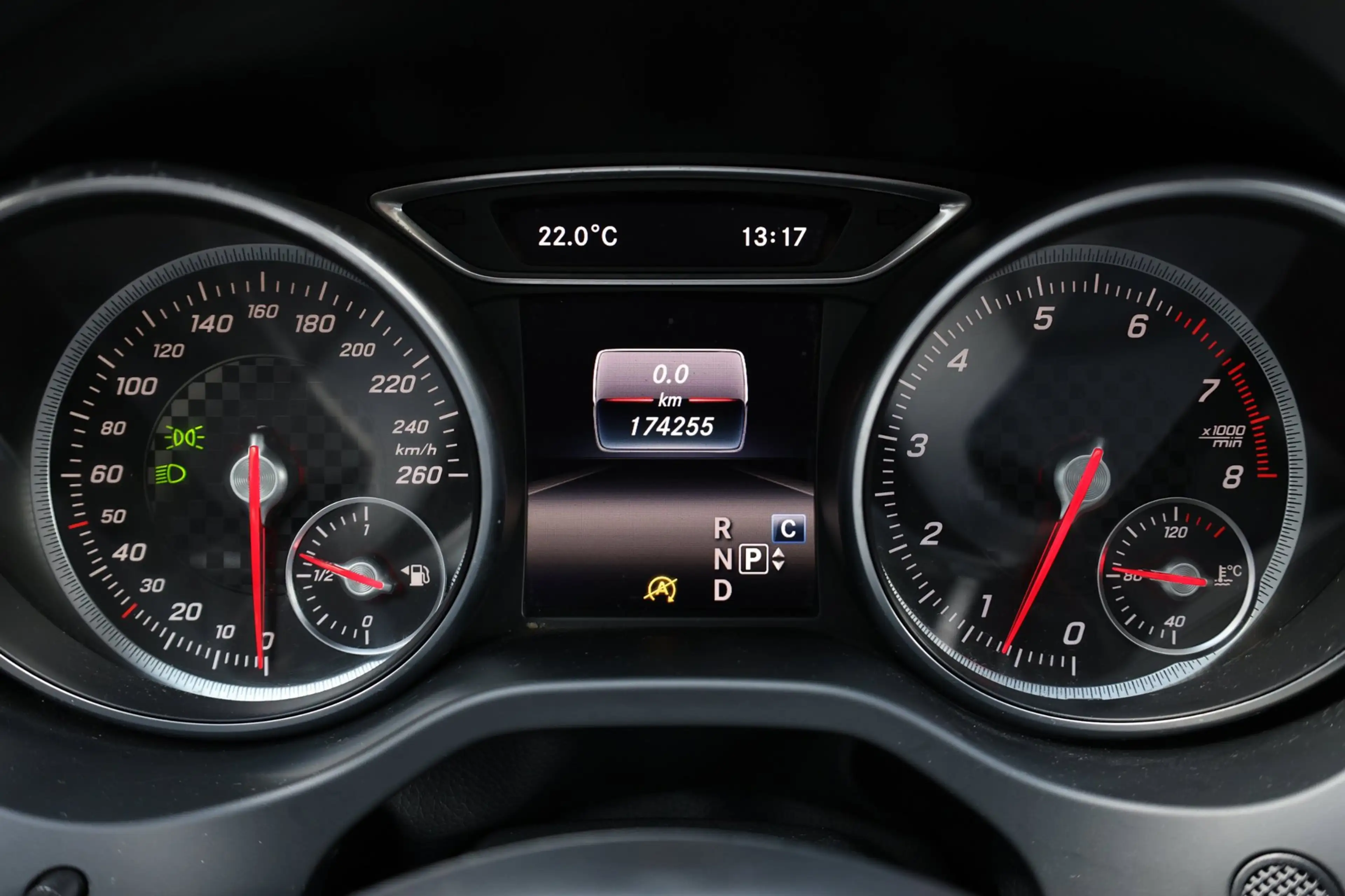 Mercedes-Benz A 180 AMG Night Edition Plus LED/PANORAMADAK/ALCANTARA+S — photo 10