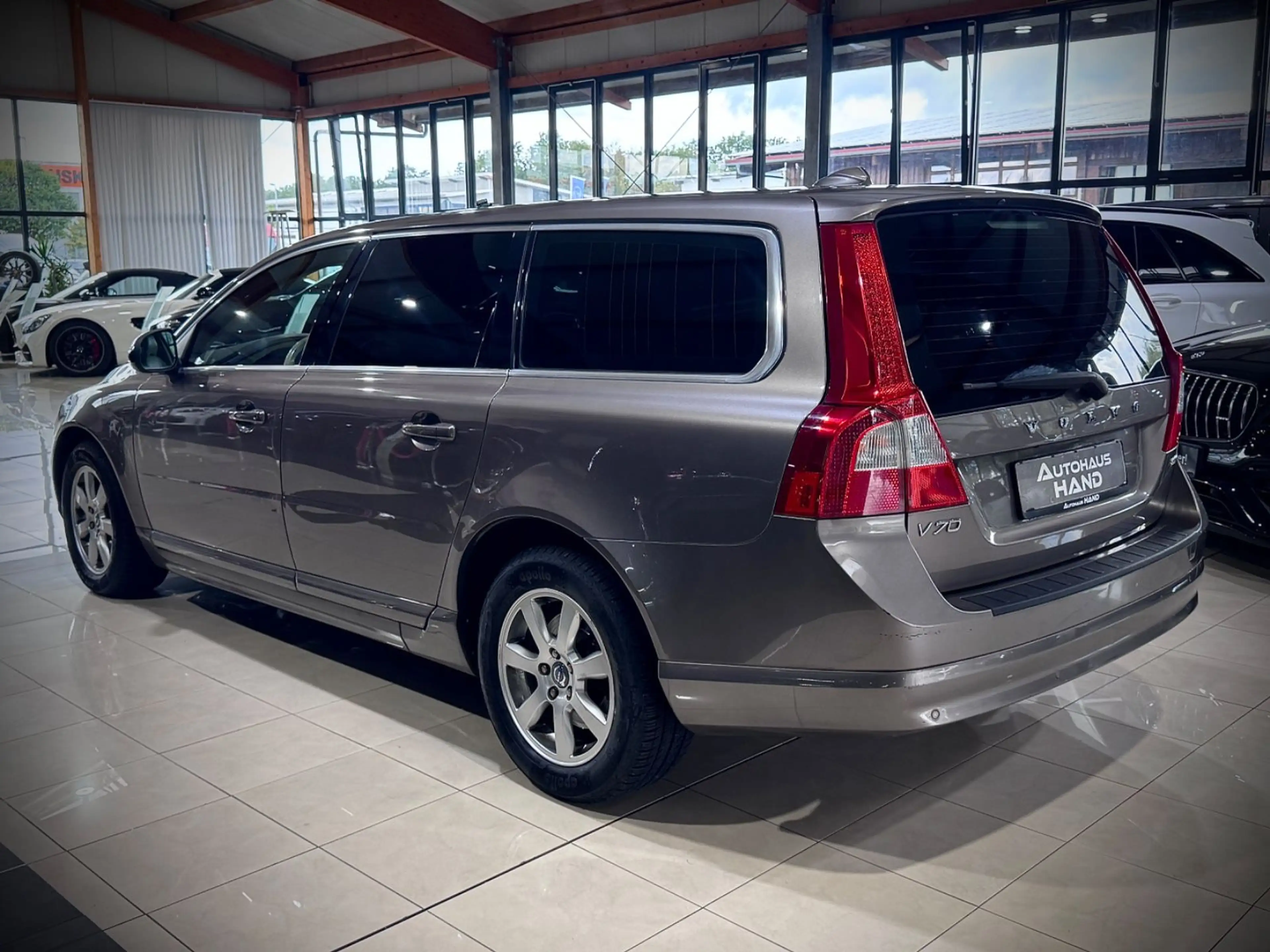 Volvo V70 *2.0*KOMBI*KINETIC*BEIGE*TÜV 2028* — photo 6