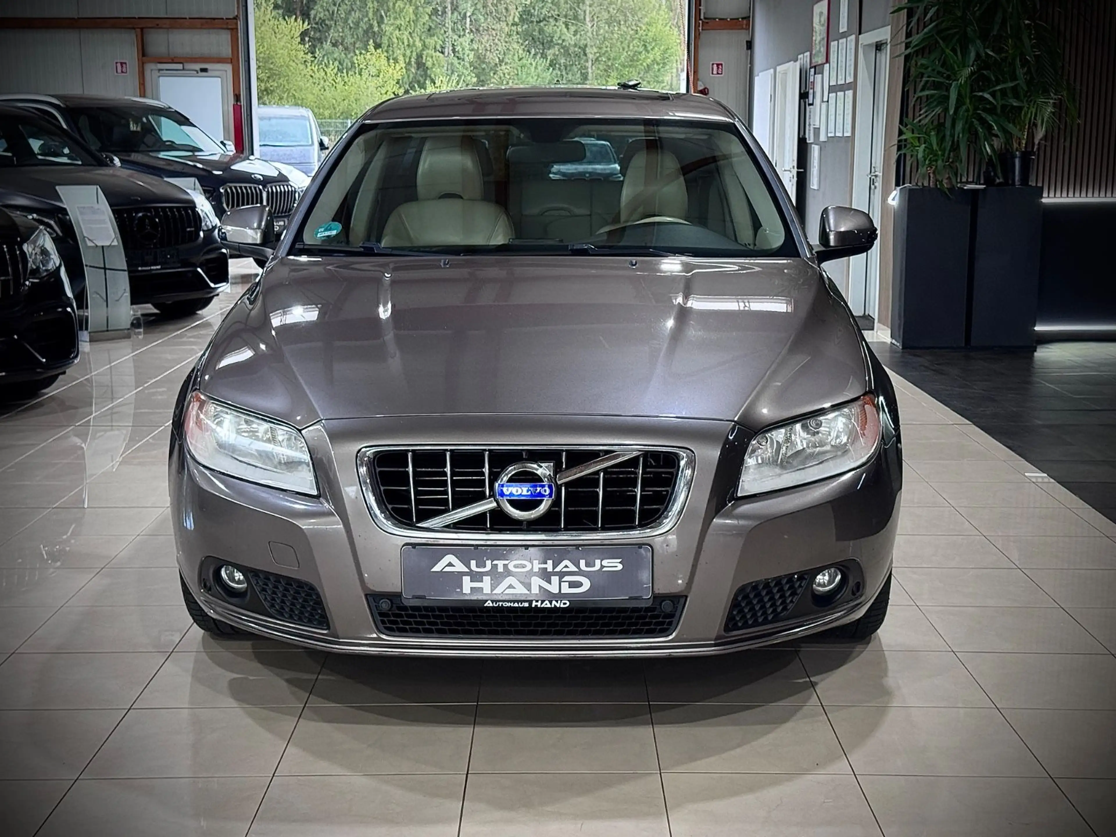 Volvo V70 *2.0*KOMBI*KINETIC*BEIGE*TÜV 2028* — photo 2