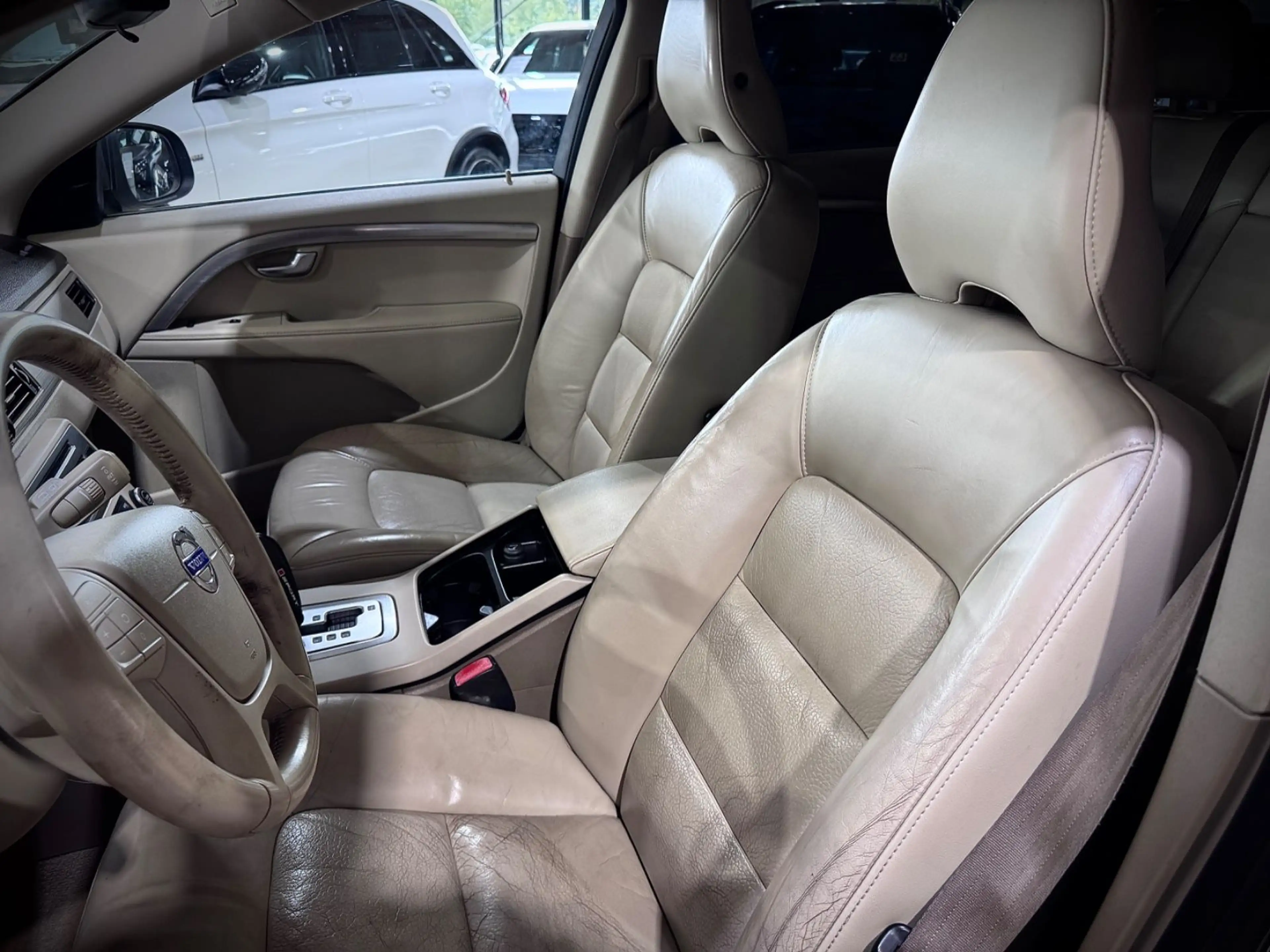 Volvo V70 *2.0*KOMBI*KINETIC*BEIGE*TÜV 2028* — photo 13