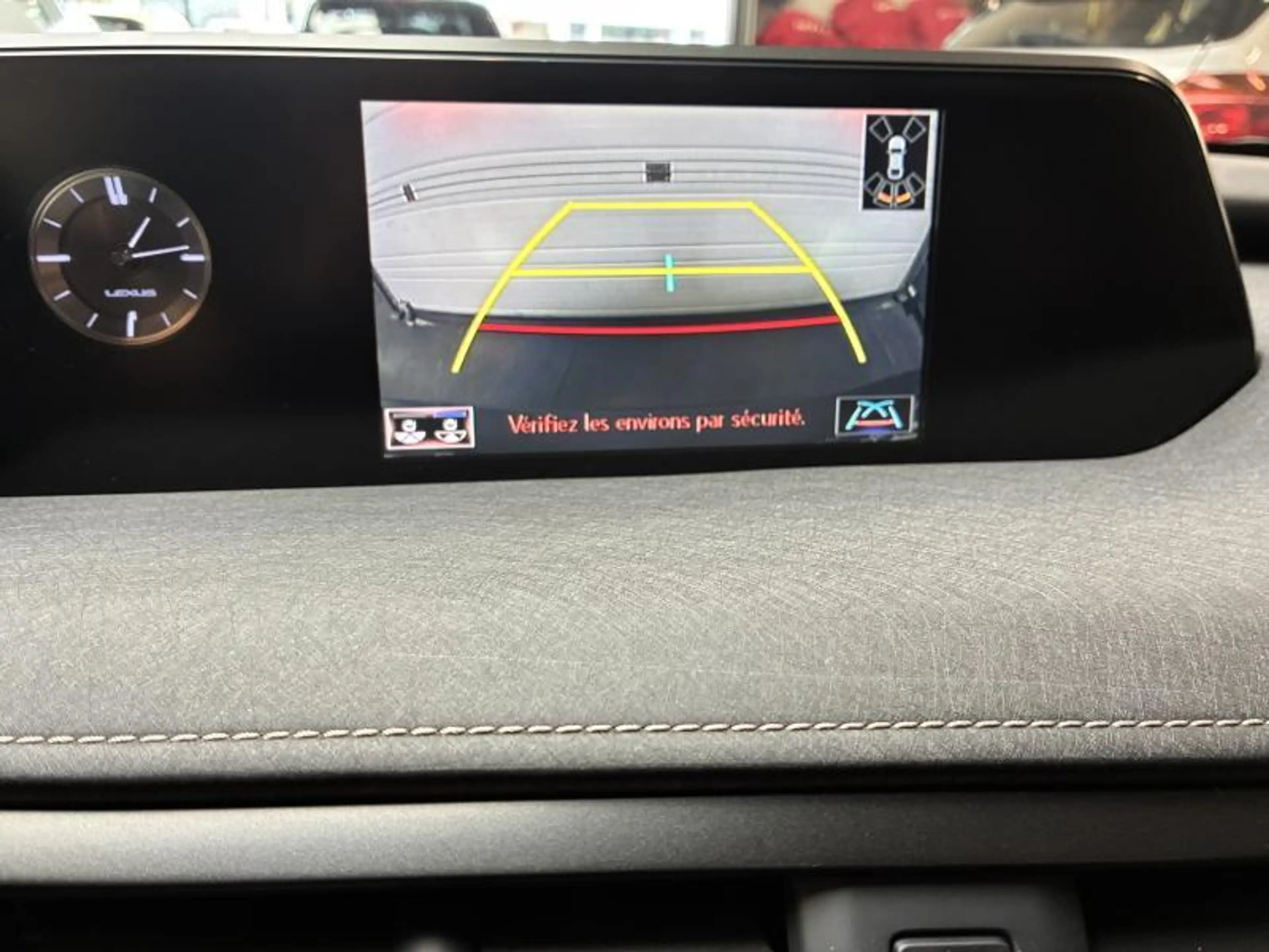 Lexus UX 250h 250h Executive Line + Sunroof — photo 12