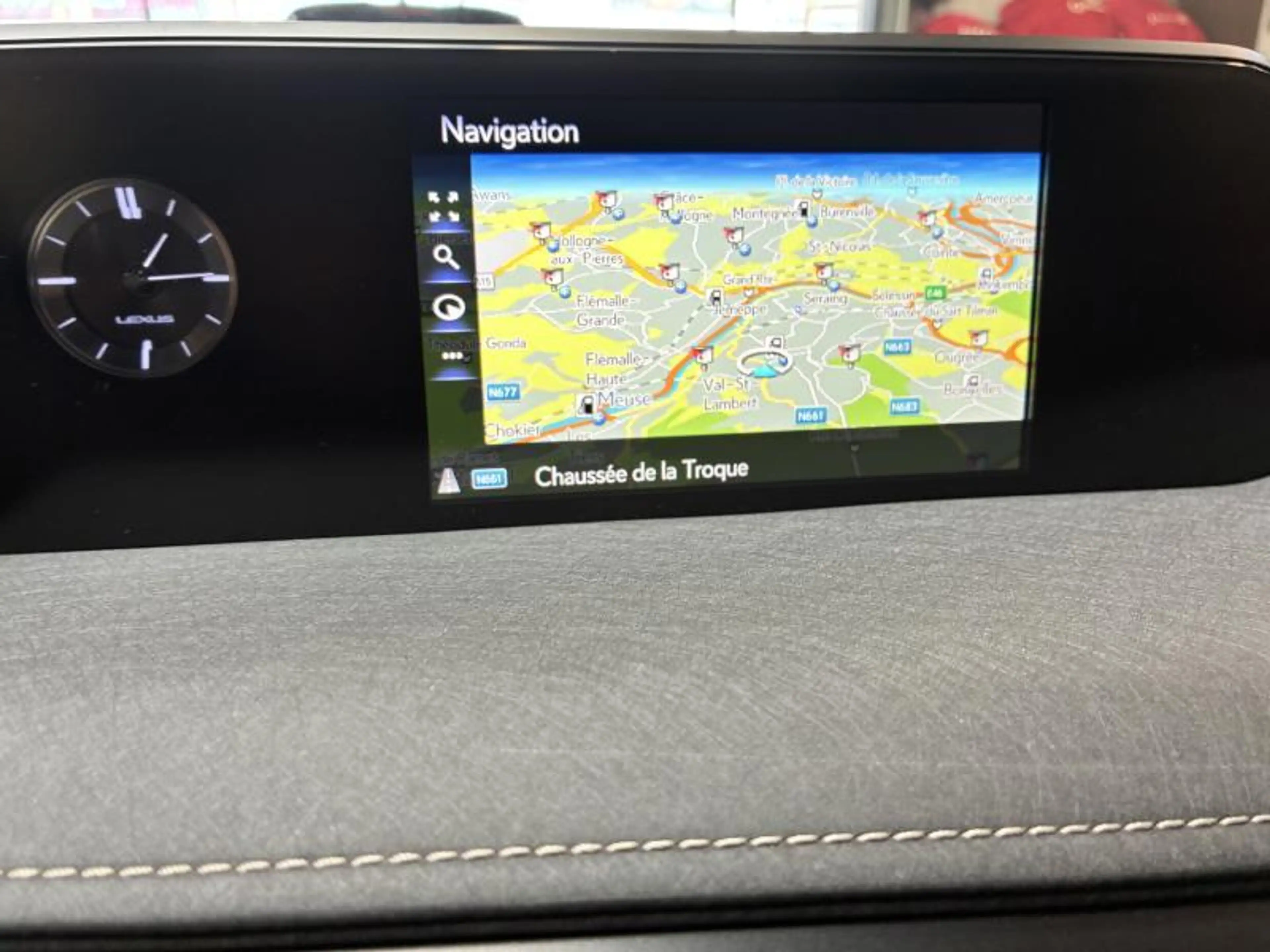 Lexus UX 250h 250h Executive Line + Sunroof — photo 11