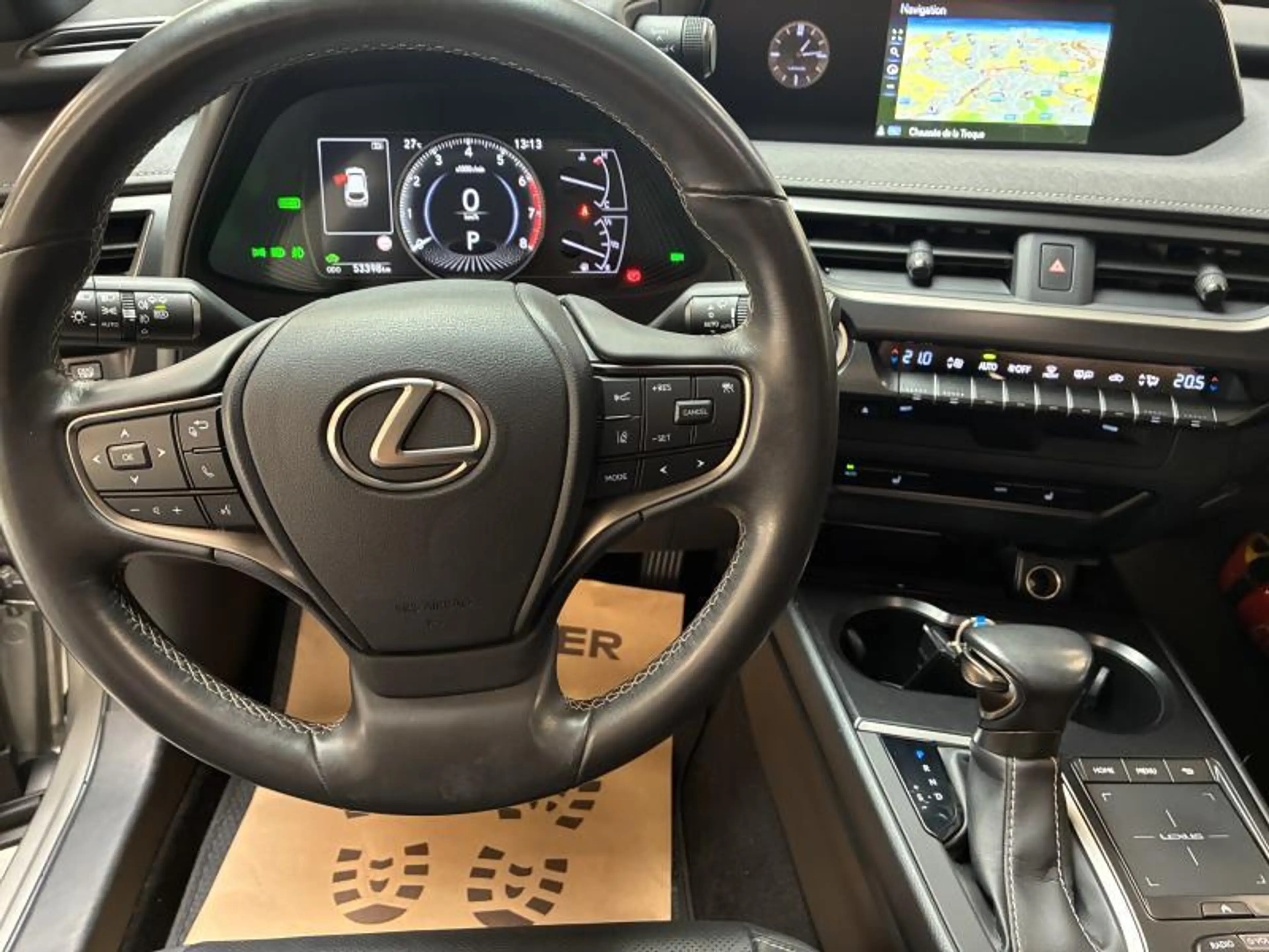 Lexus UX 250h 250h Executive Line + Sunroof — photo 9