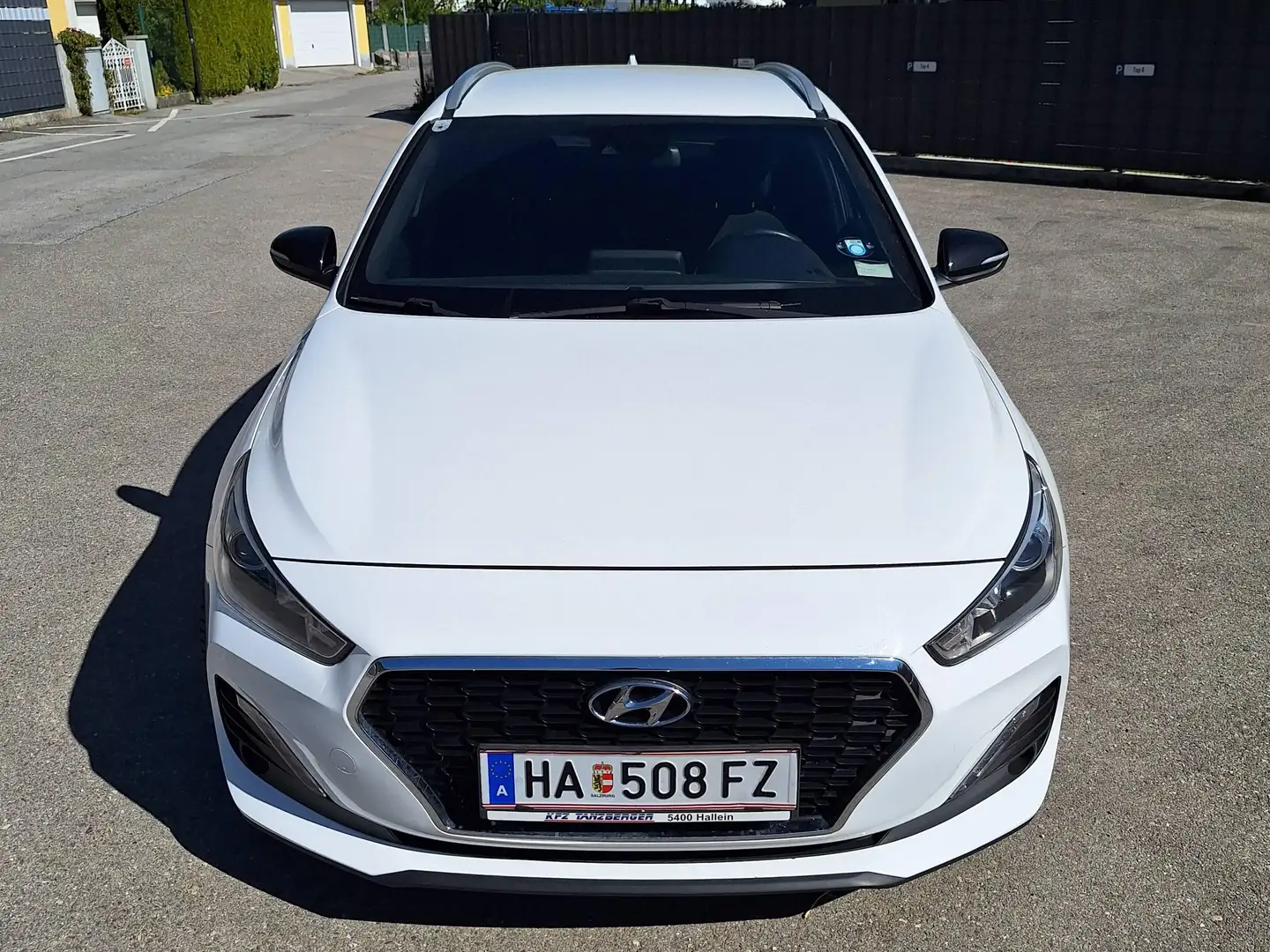 Hyundai i30 i30 CW 1,6 CRDi GO! GO! Weiß - 1