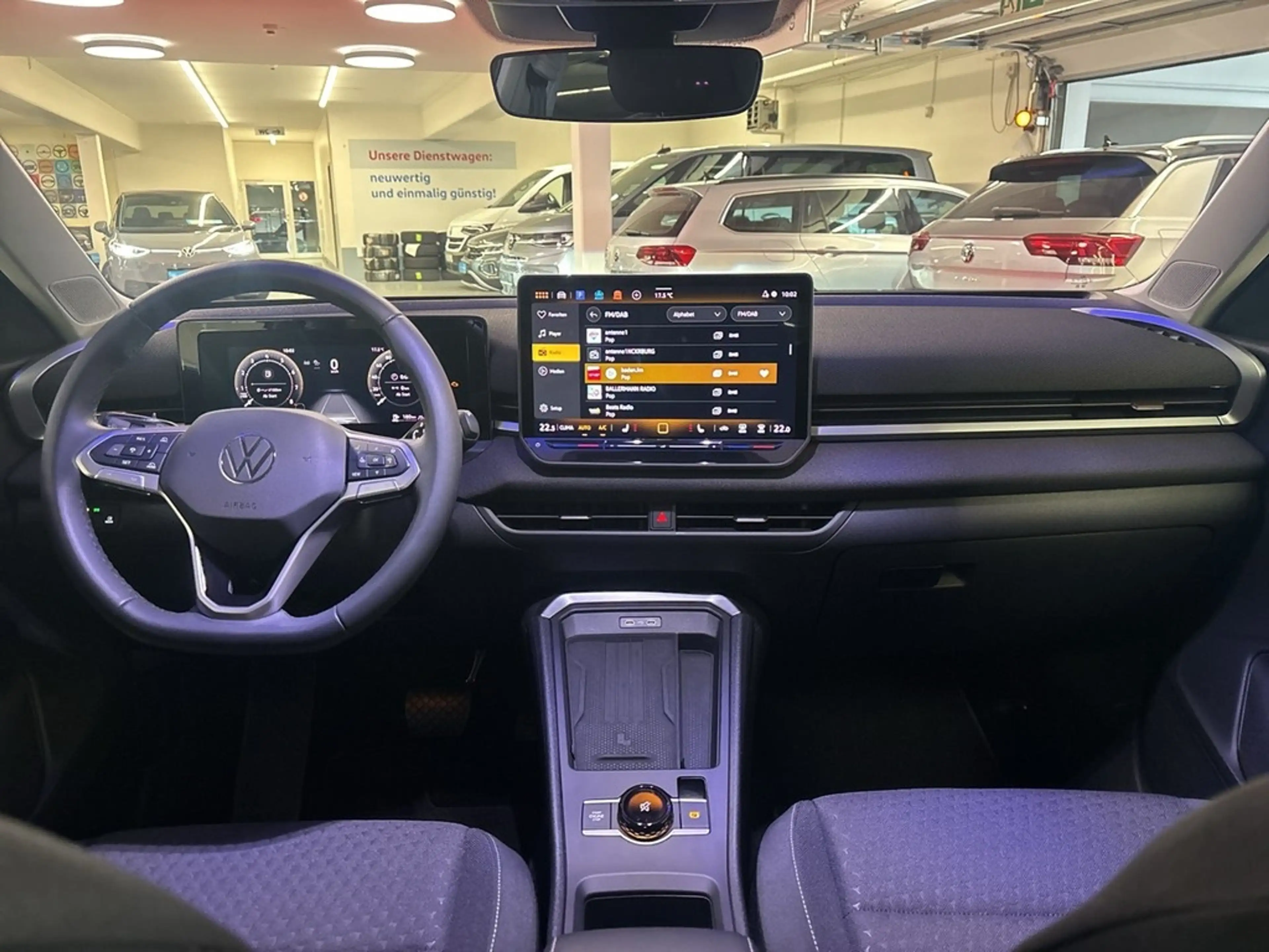 Volkswagen T-Roc Life 1.5 eTSI Navi LED Klima Sitzheizung Kamera — photo 7