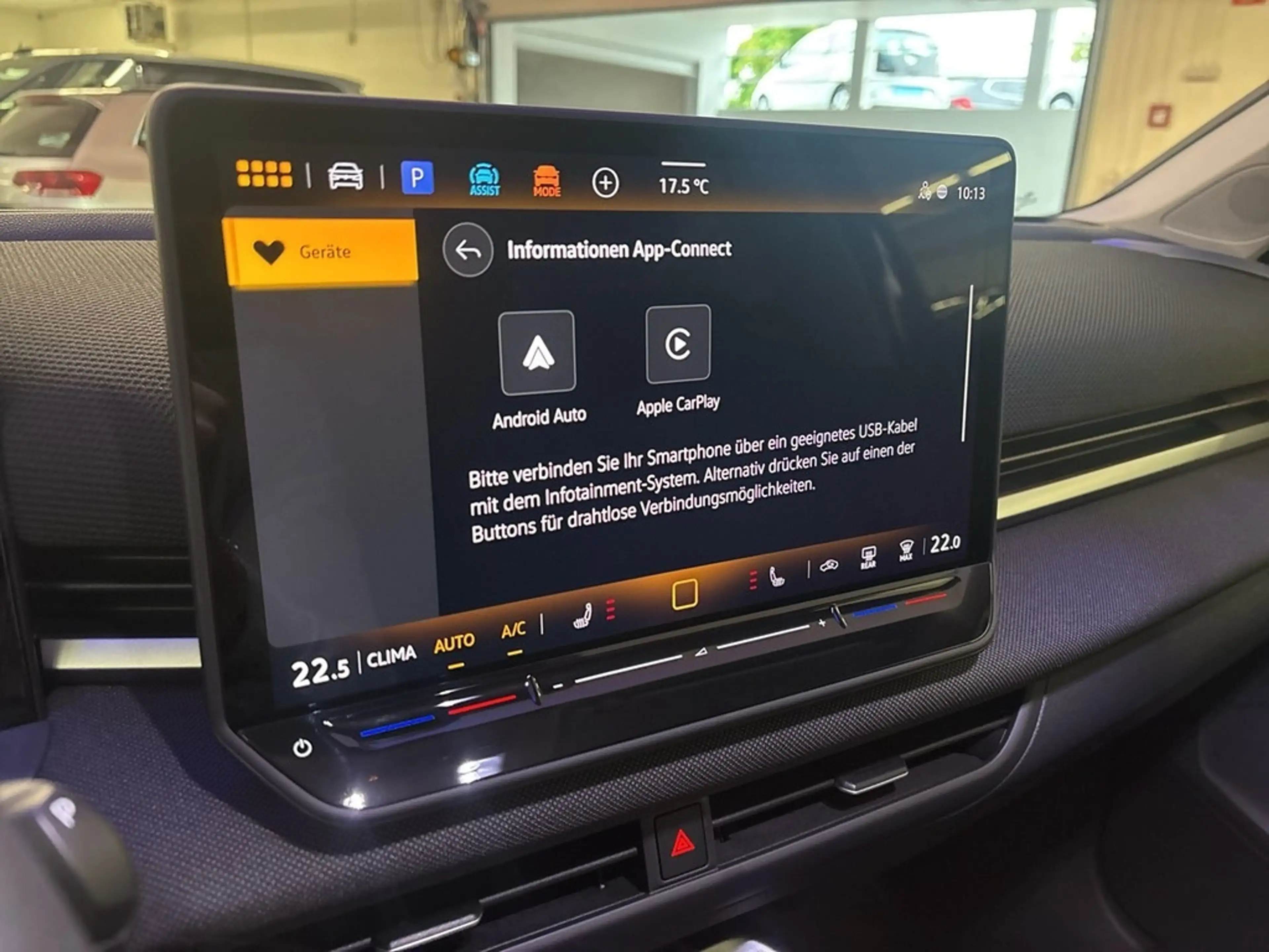 Volkswagen T-Roc Life 1.5 eTSI Navi LED Klima Sitzheizung Kamera — photo 14