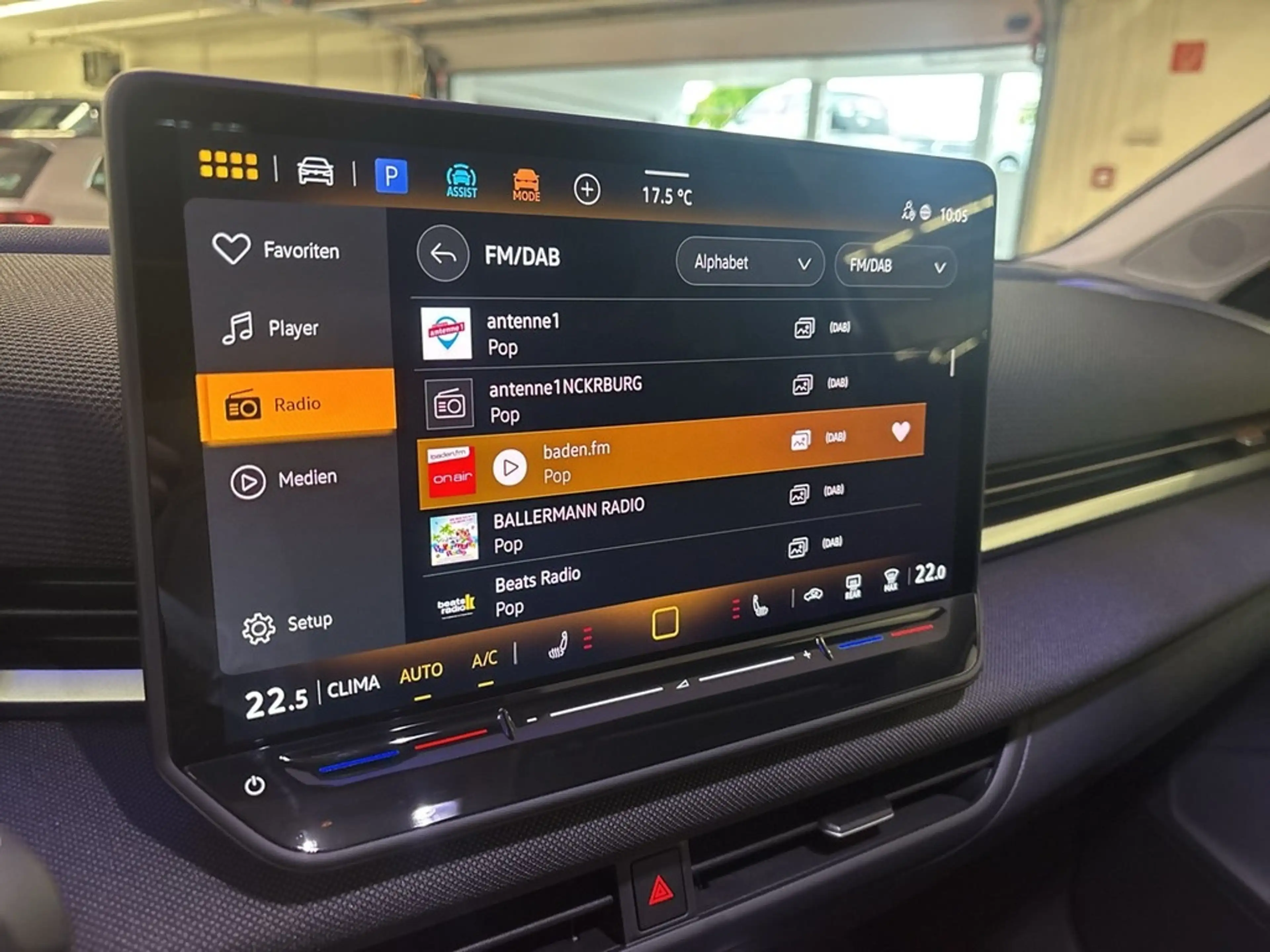 Volkswagen T-Roc Life 1.5 eTSI Navi LED Klima Sitzheizung Kamera — photo 9