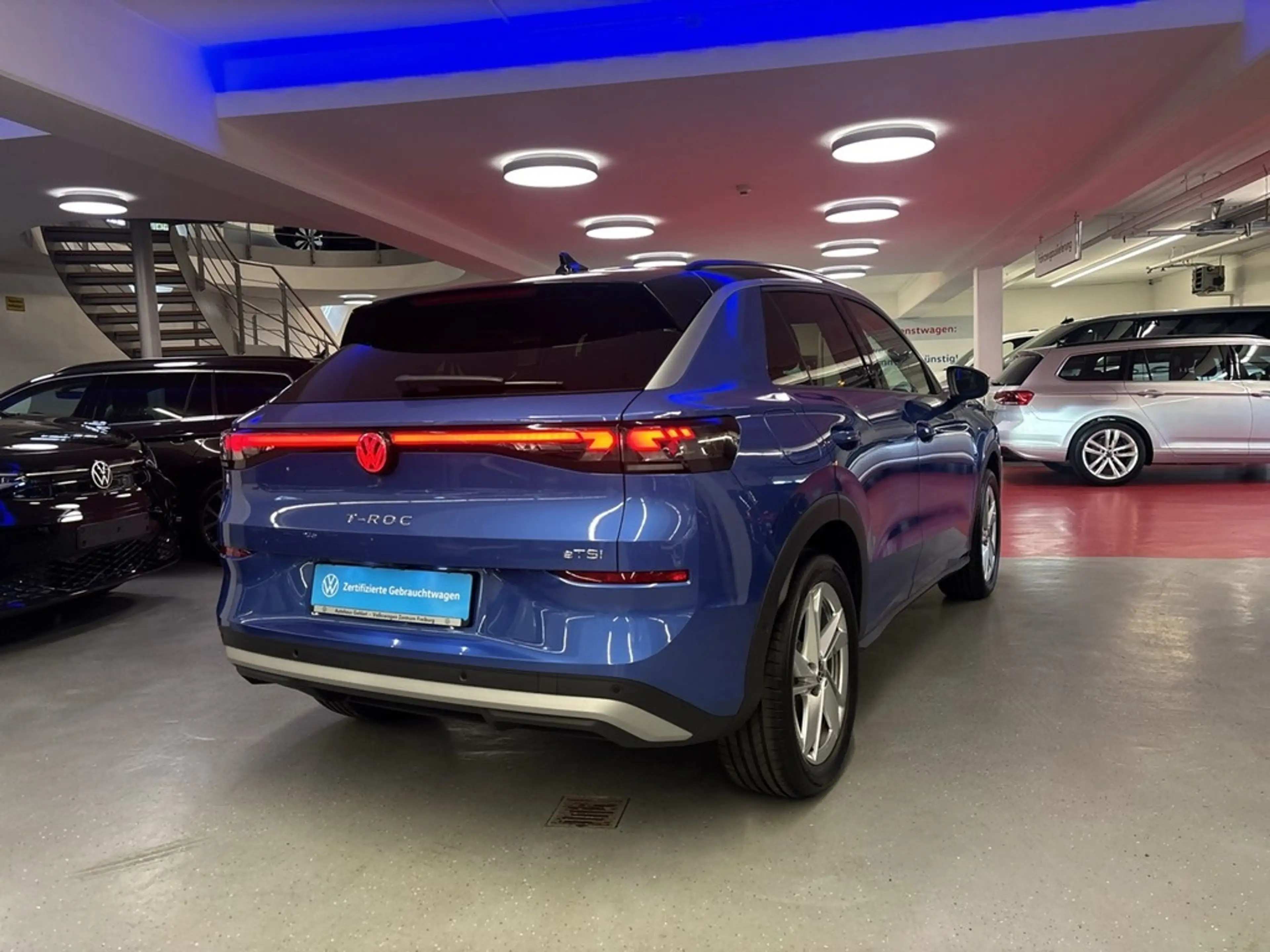 Volkswagen T-Roc Life 1.5 eTSI Navi LED Klima Sitzheizung Kamera — photo 2