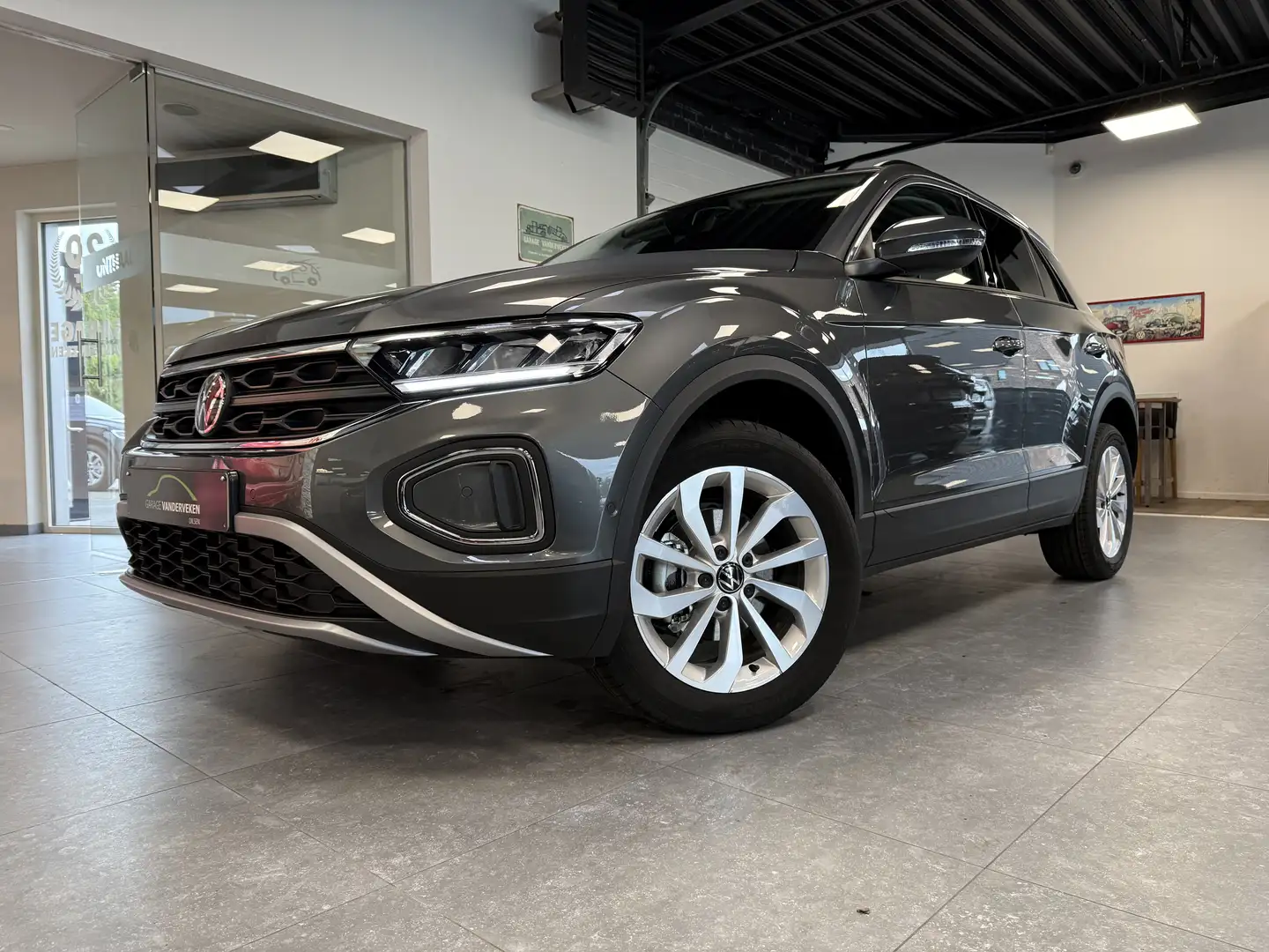 Volkswagen T-Roc T-Roc 1.0 TSI OPF Limited * Nieuwe wagens  0 km ! Grijs - 2