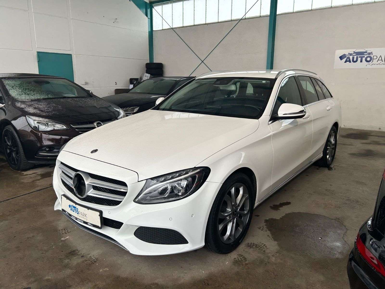 Second hand Mercedes Benz C-Class 