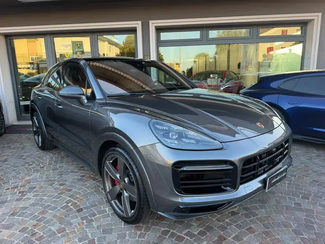 2022 Porsche Cayenne in Grey for sale
