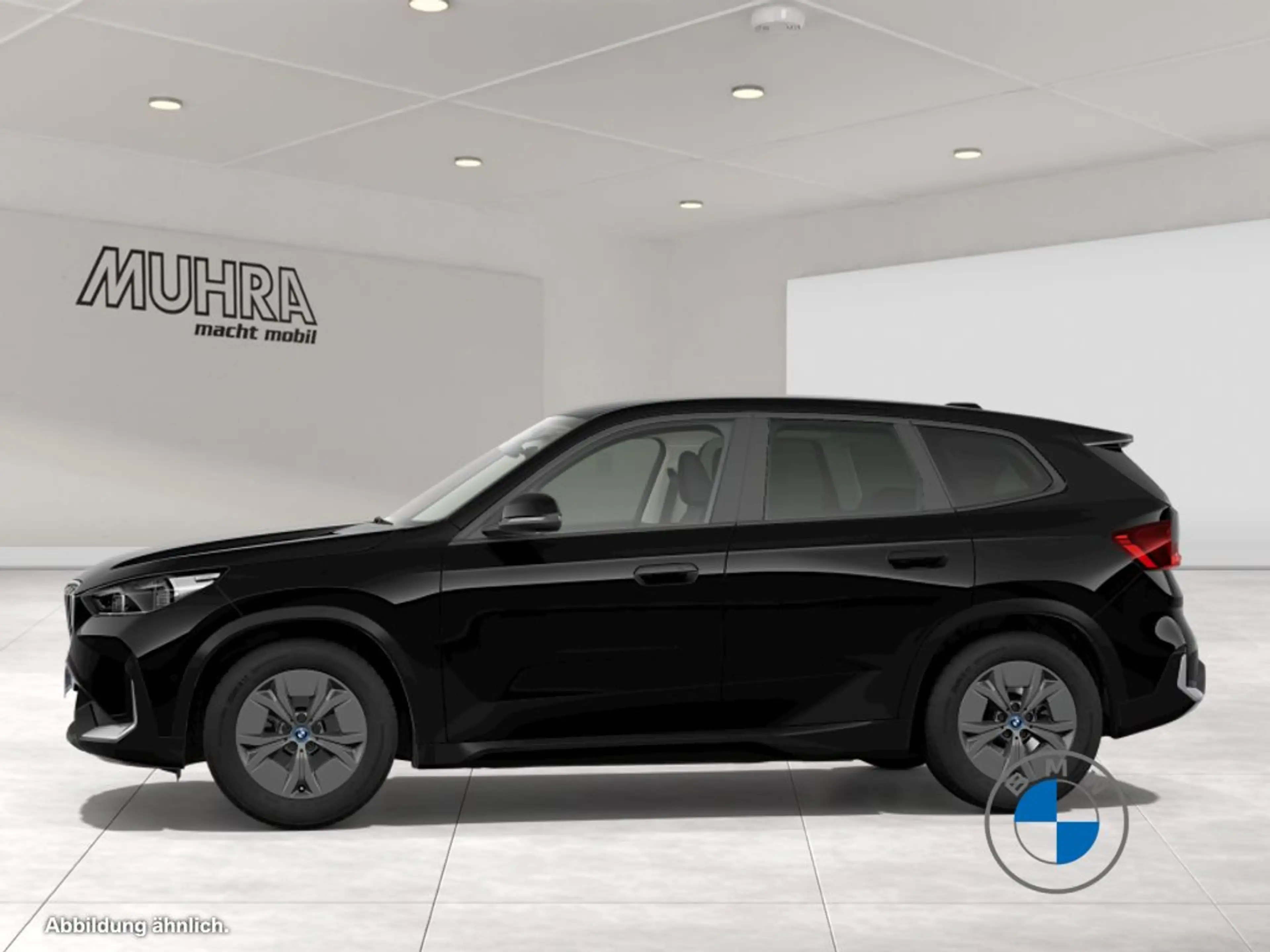 BMW iX1 xDrive30 17" AHK Parkass. Adapt. Fahrwerk — photo 6