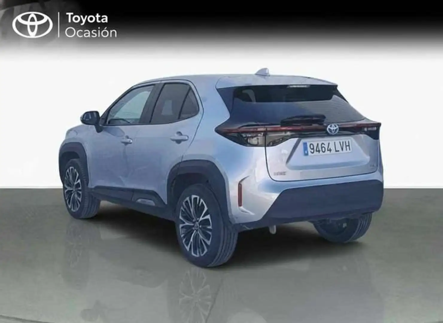 Toyota Yaris Cross 120H Style Gris - 2