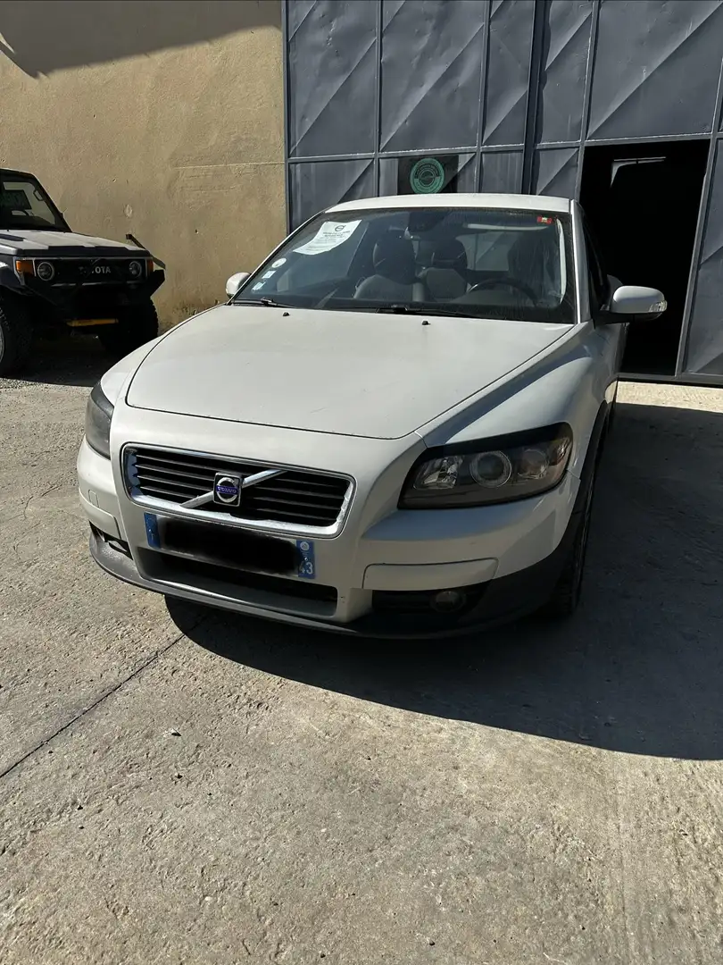 Volvo C30 C30 D5 180 Geartronic A Gris - 1