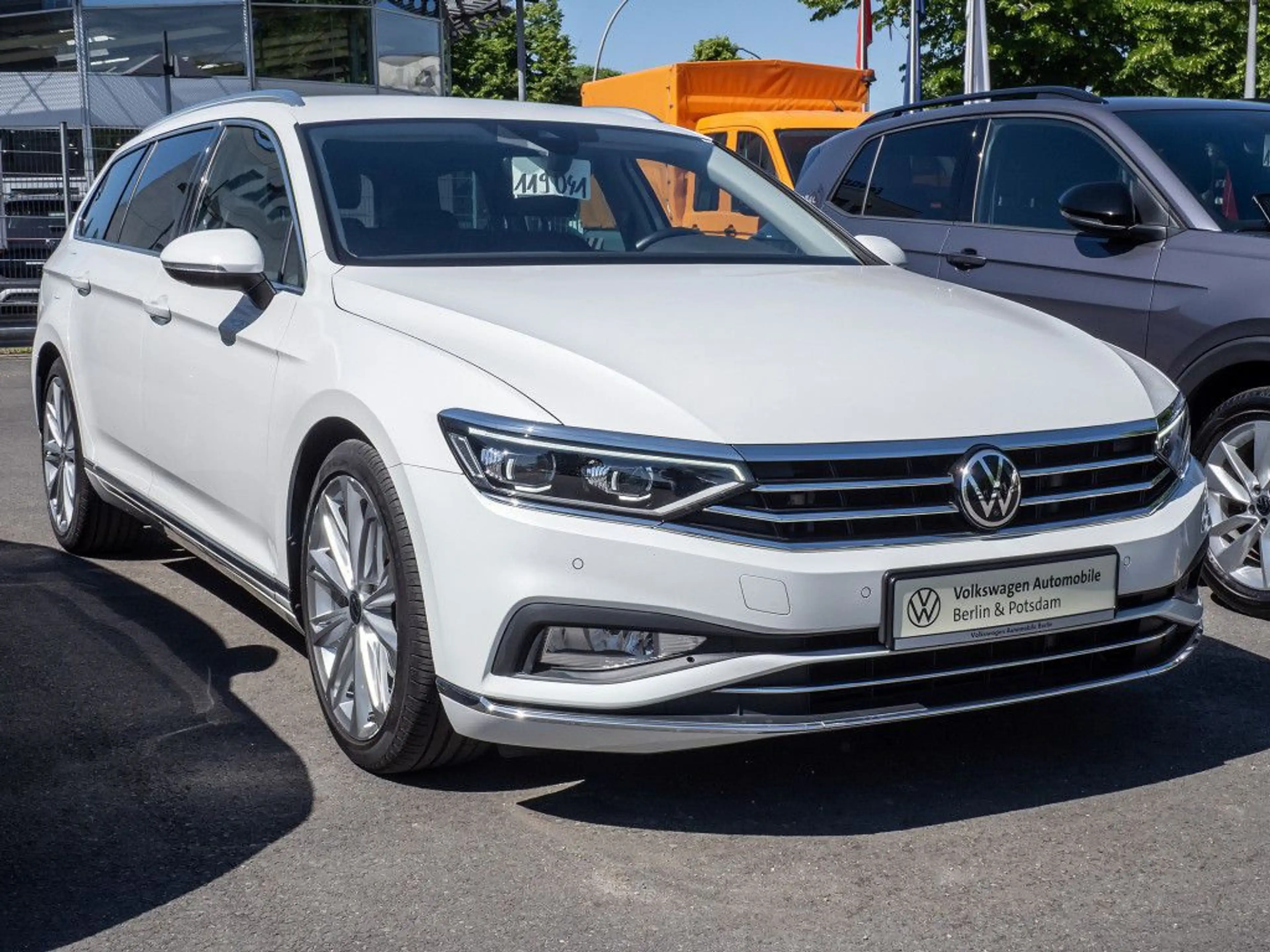 Volkswagen Passat Variant 2.0 TDI DSG Elegance Navi Standhz — photo 3