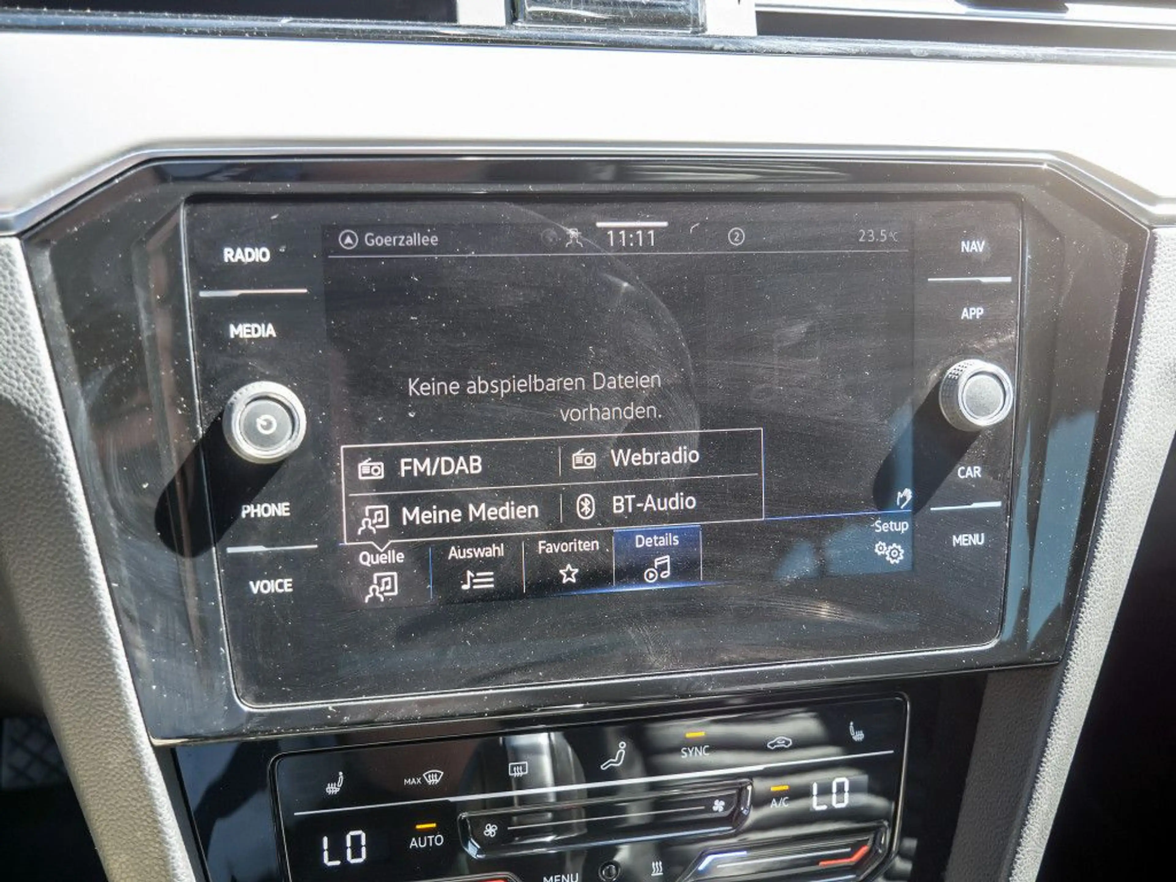 Volkswagen Passat Variant 2.0 TDI DSG Elegance Navi Standhz — photo 13