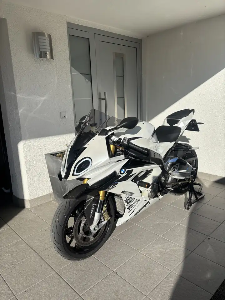 BMW S 1000 RR
