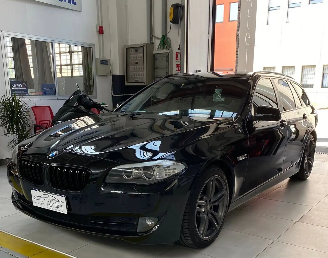 BMW 520 Serie 5 F11 Touring 520d Touring Nero - 1
