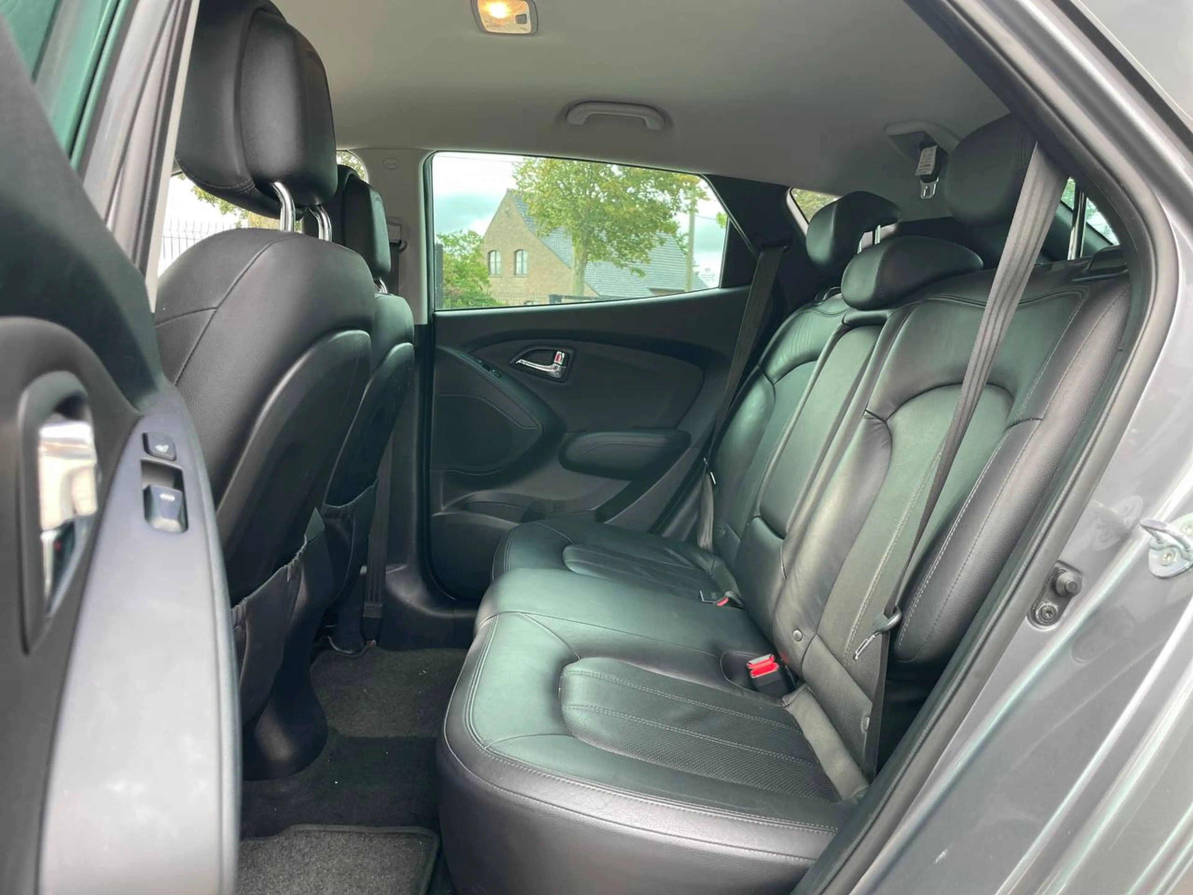 Hyundai iX35 iX35 1.6i 2WD Trocadéro — photo 9