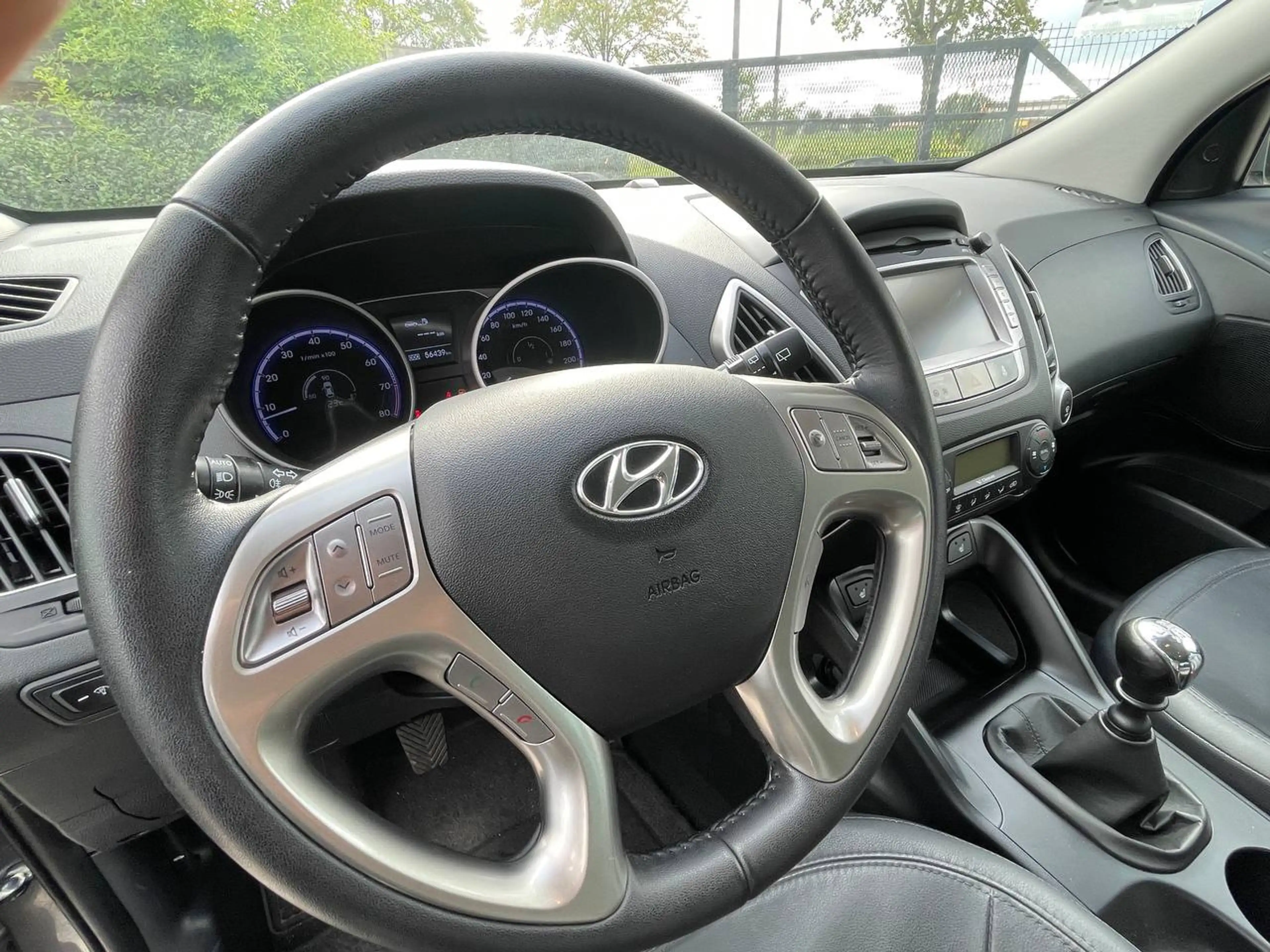 Hyundai iX35 iX35 1.6i 2WD Trocadéro — photo 10