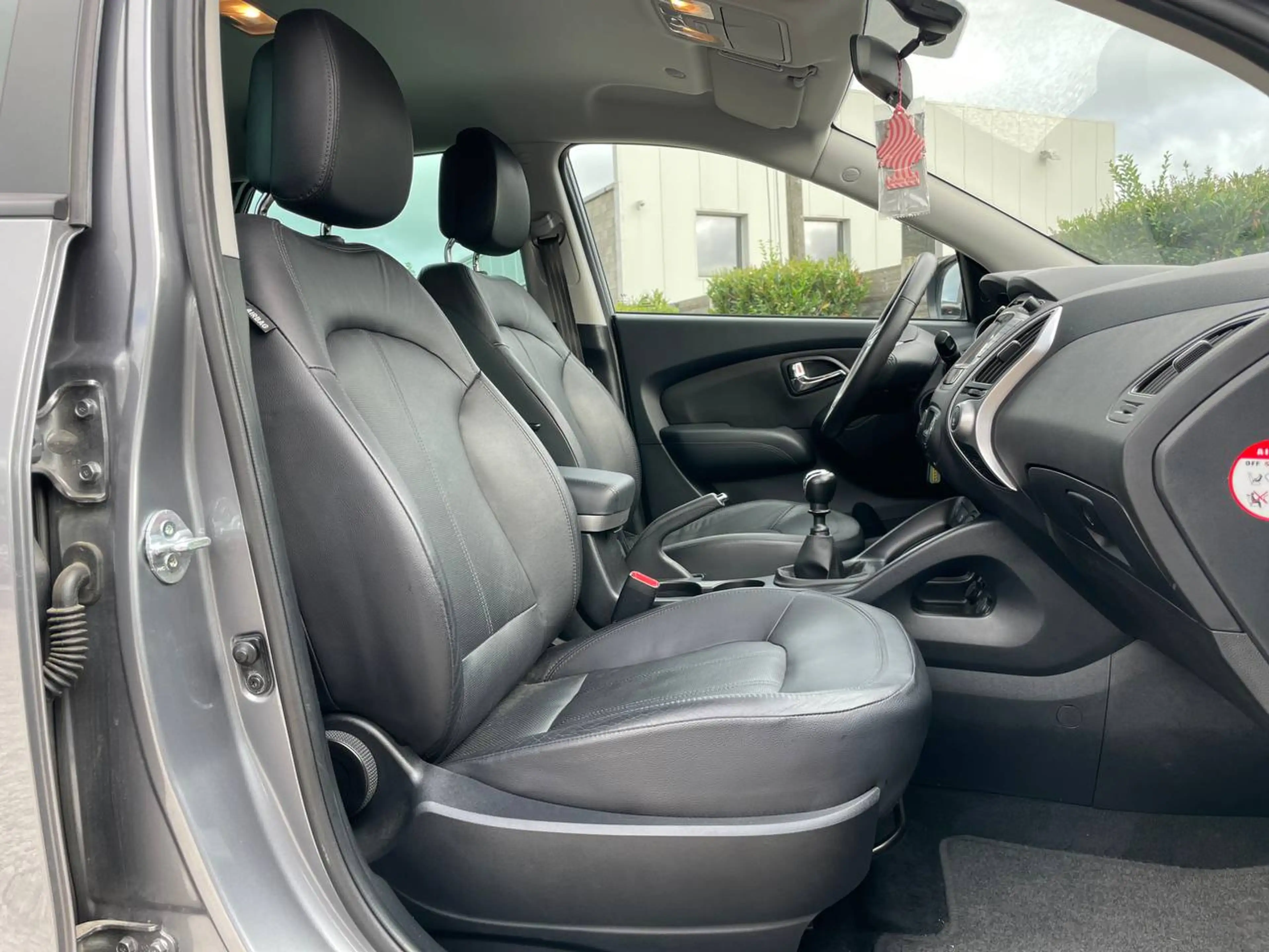 Hyundai iX35 iX35 1.6i 2WD Trocadéro — photo 8