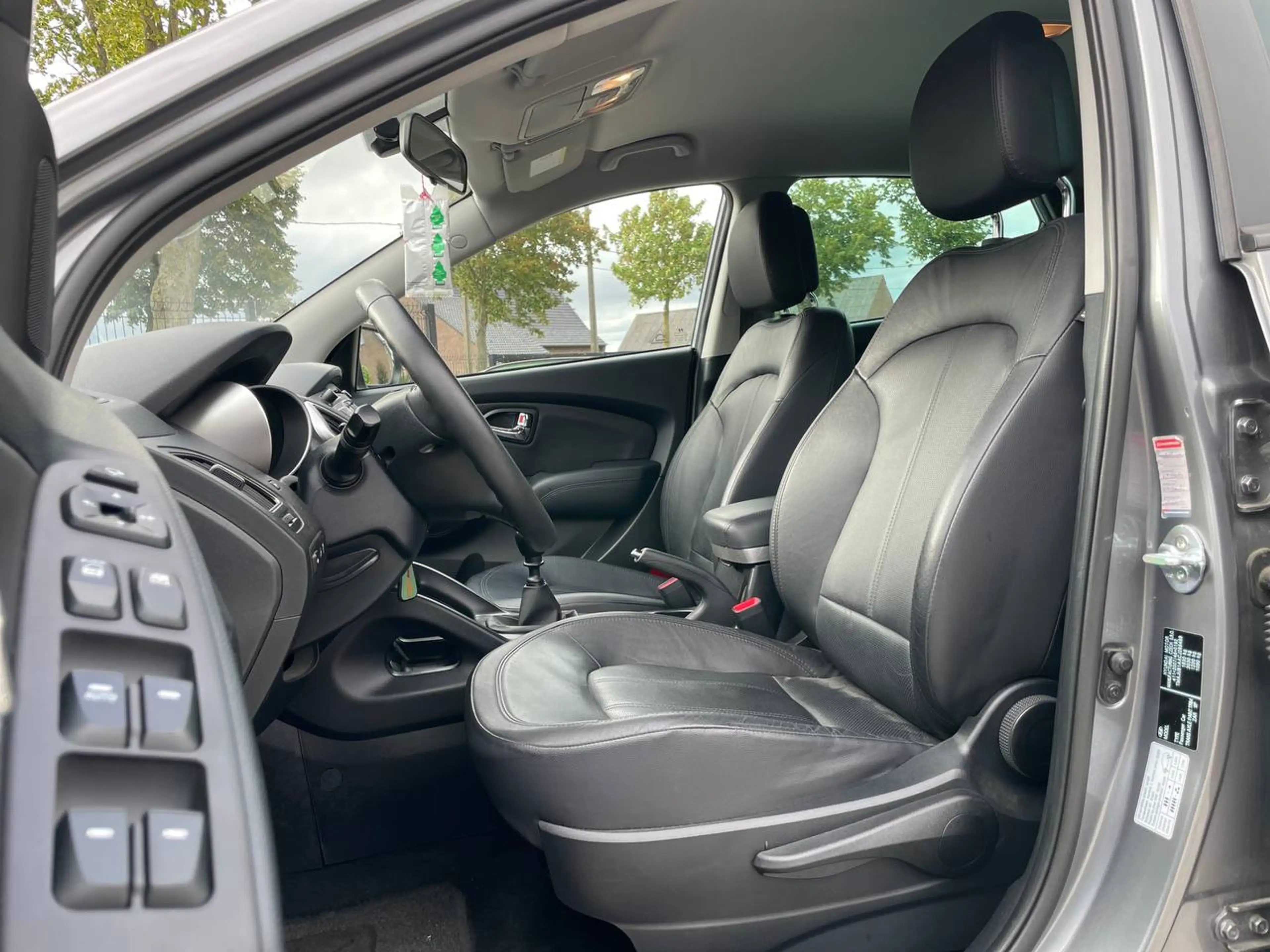 Hyundai iX35 iX35 1.6i 2WD Trocadéro — photo 7
