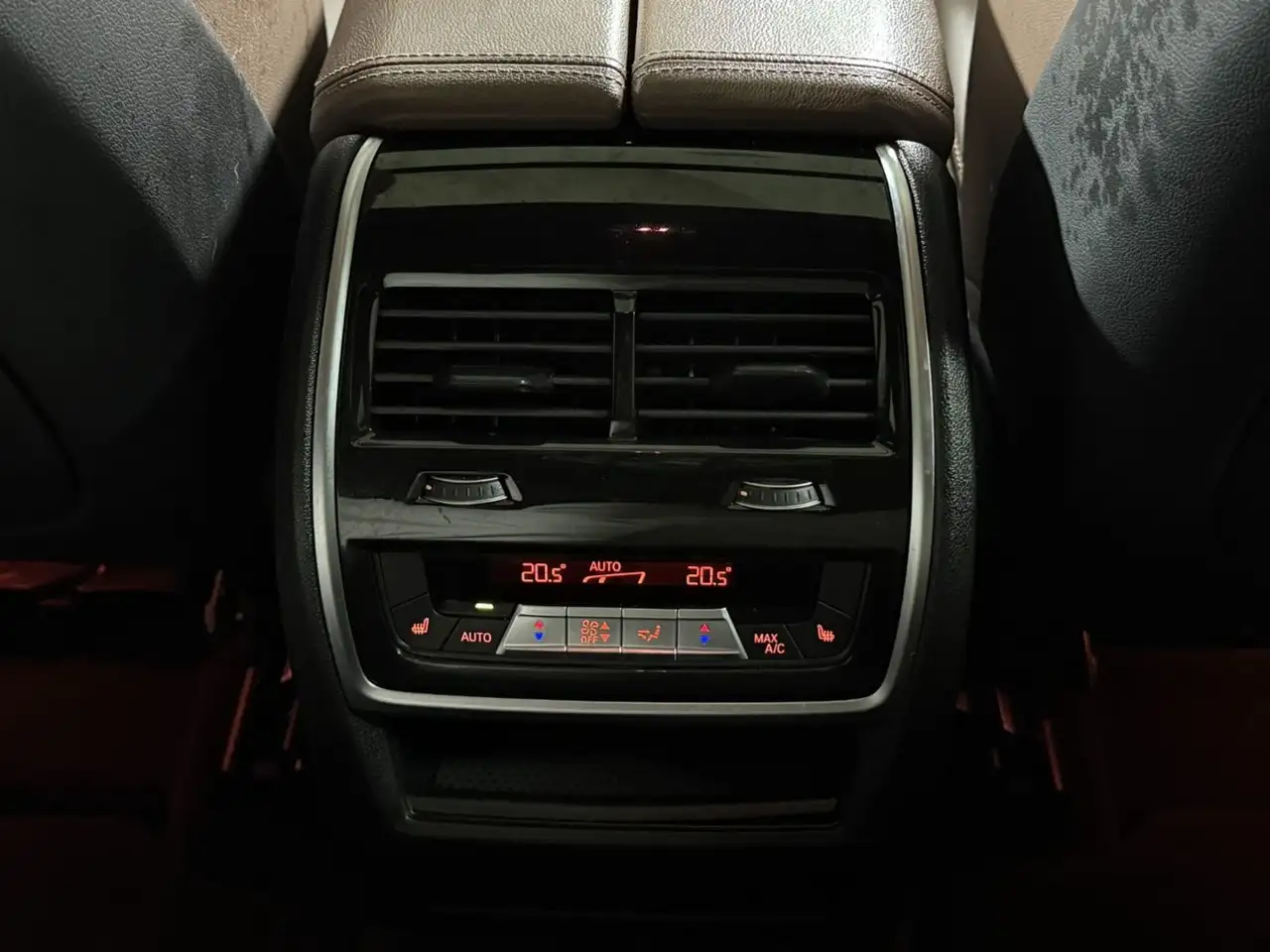 BMW X6 снимка BMW X6