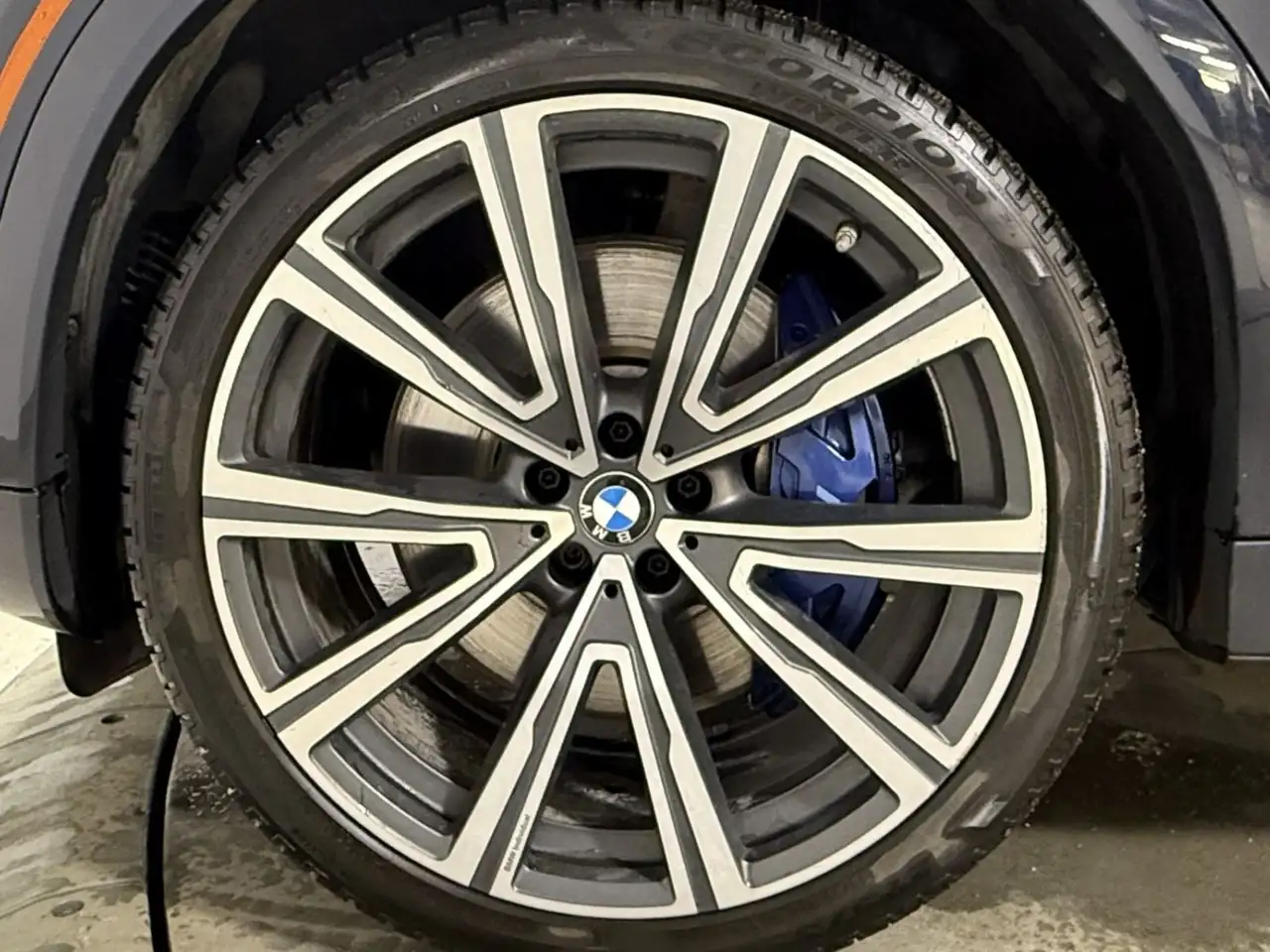 BMW X6 снимка BMW X6