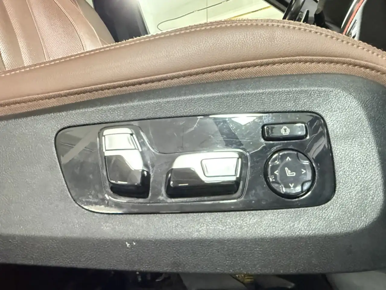 BMW X6 снимка BMW X6