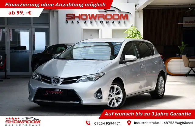 2013 Toyota Auris in Silver for sale