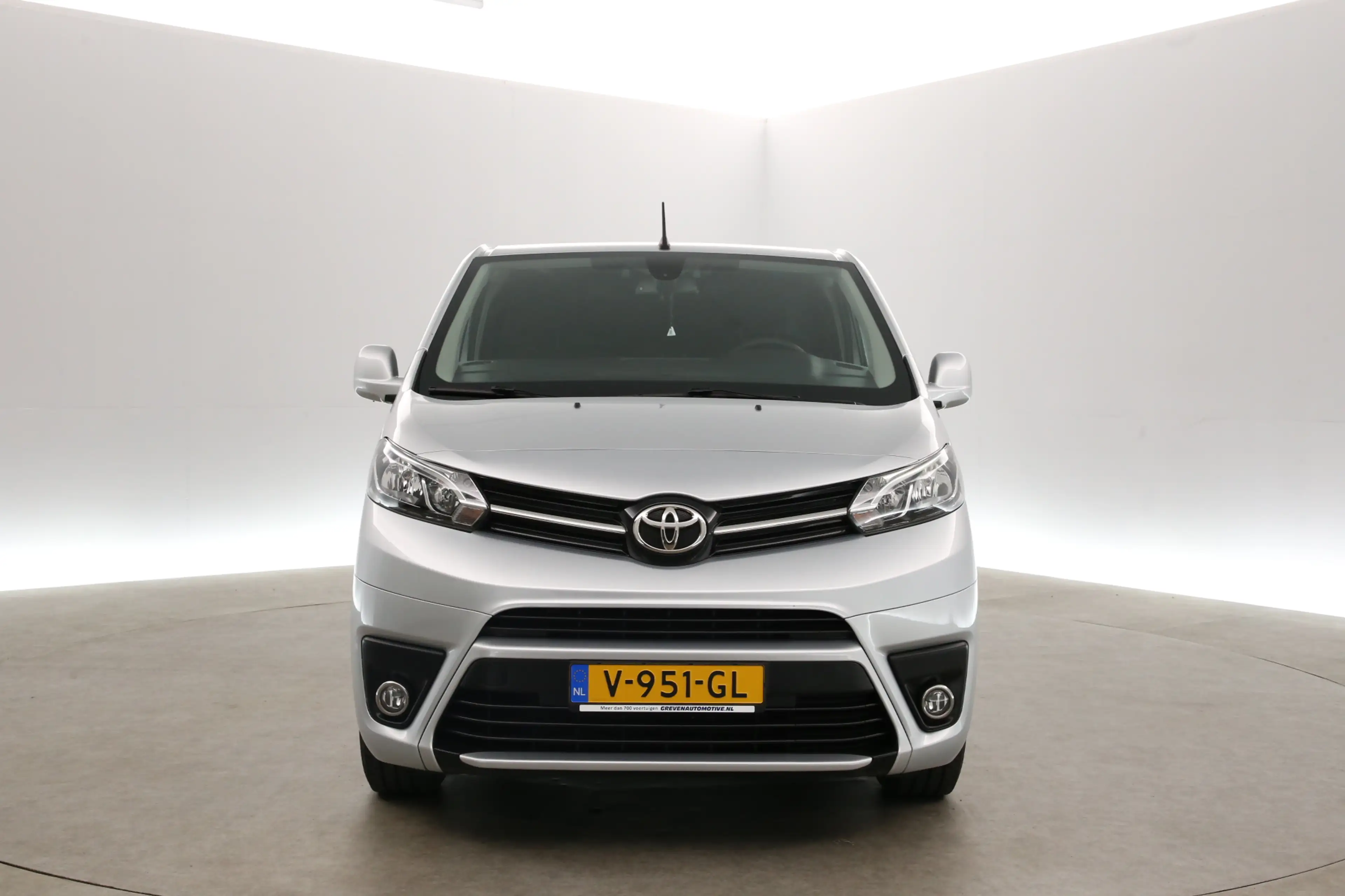 Toyota Proace 2.0 D-4D L3H1 | Clima | Cruise | Camera | 3 Zits | — photo 8