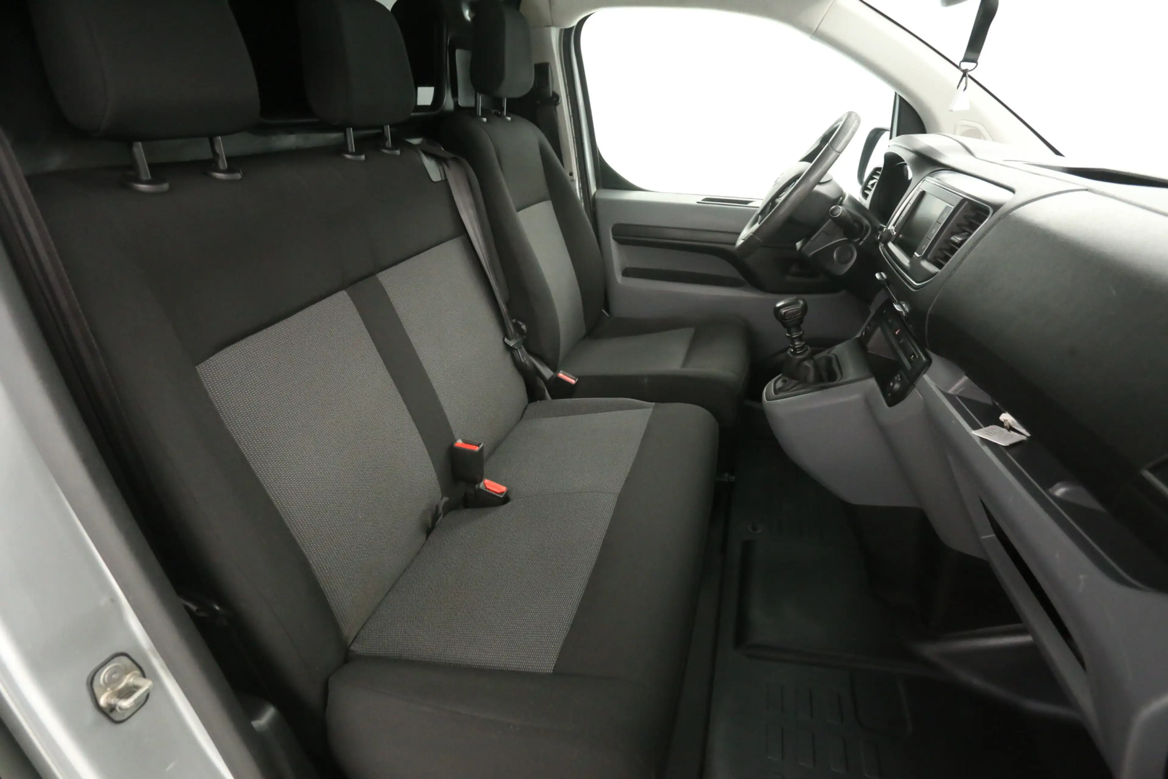 Toyota Proace 2.0 D-4D L3H1 | Clima | Cruise | Camera | 3 Zits | — photo 11