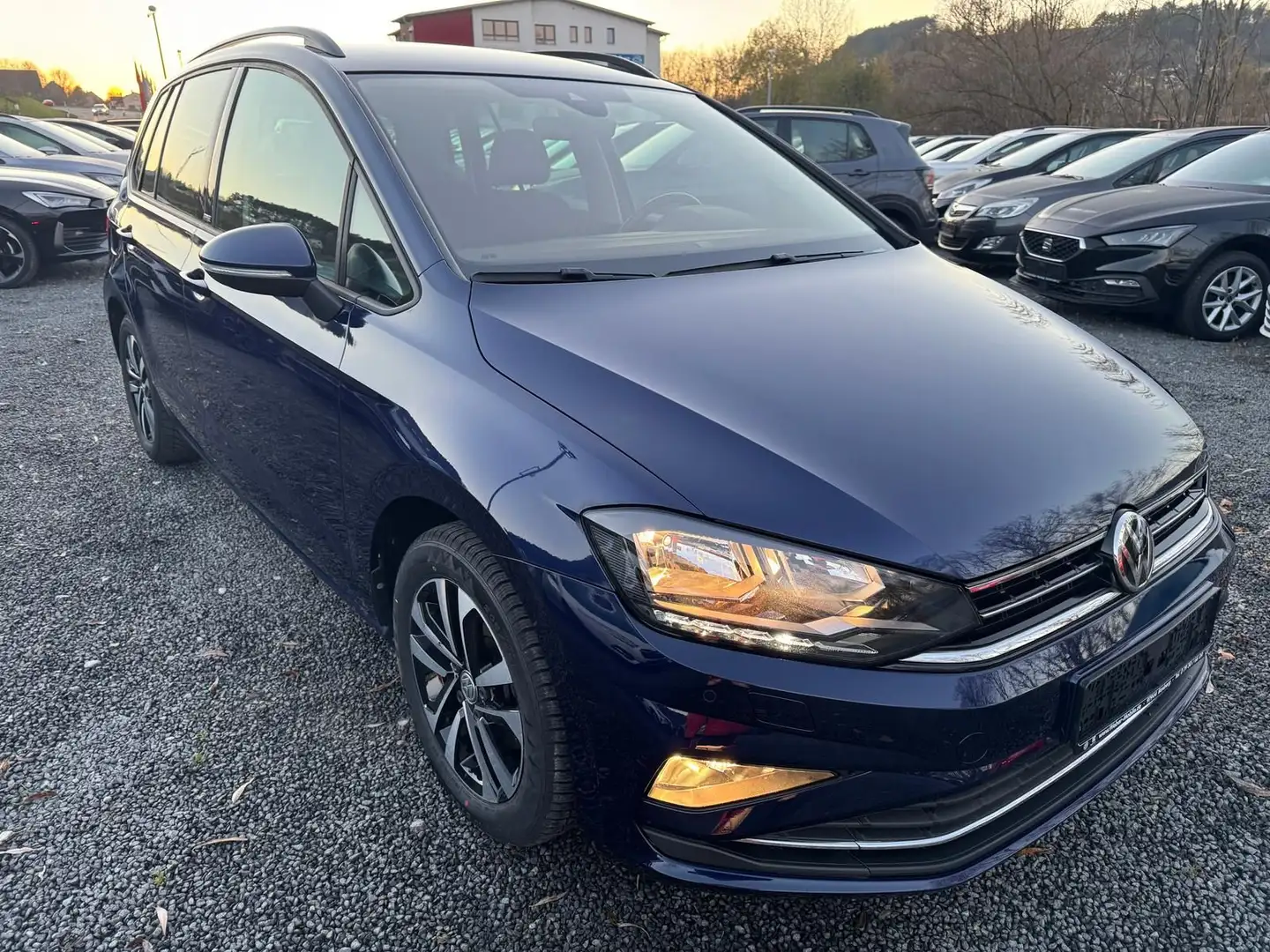 Volkswagen Golf Sportsvan Golf VII Sportsvan 1.5 TSI *UNITED*AHK*PDCHI+VO* Bleu - 1