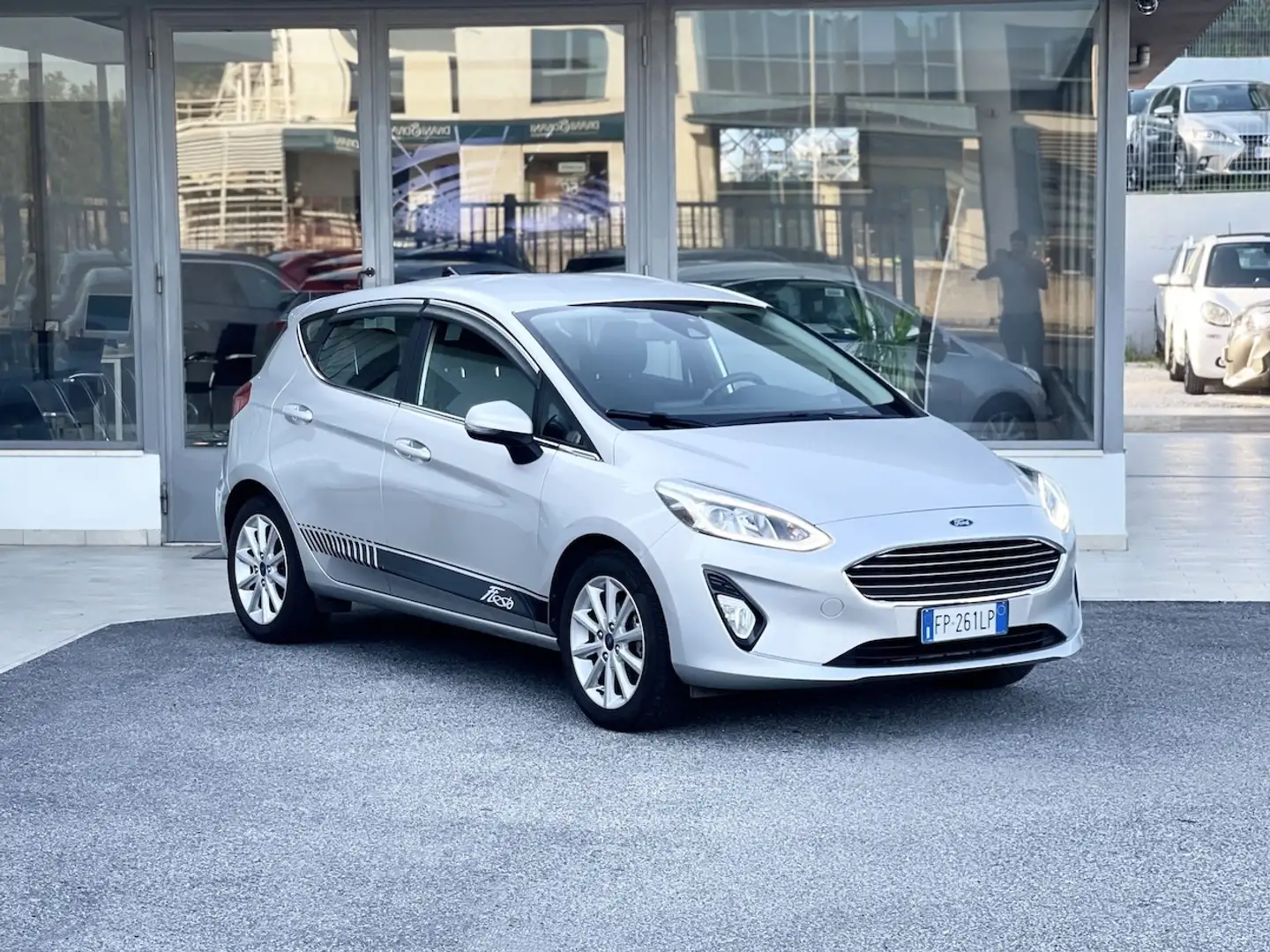 Ford Fiesta 1.1 Benzina 85CV E6 Neo. - 2018 Argento - 1