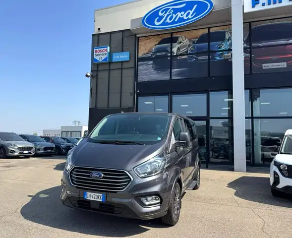 Ford Tourneo Custom 320 2.0 TDCI 130 CV TITANIUM