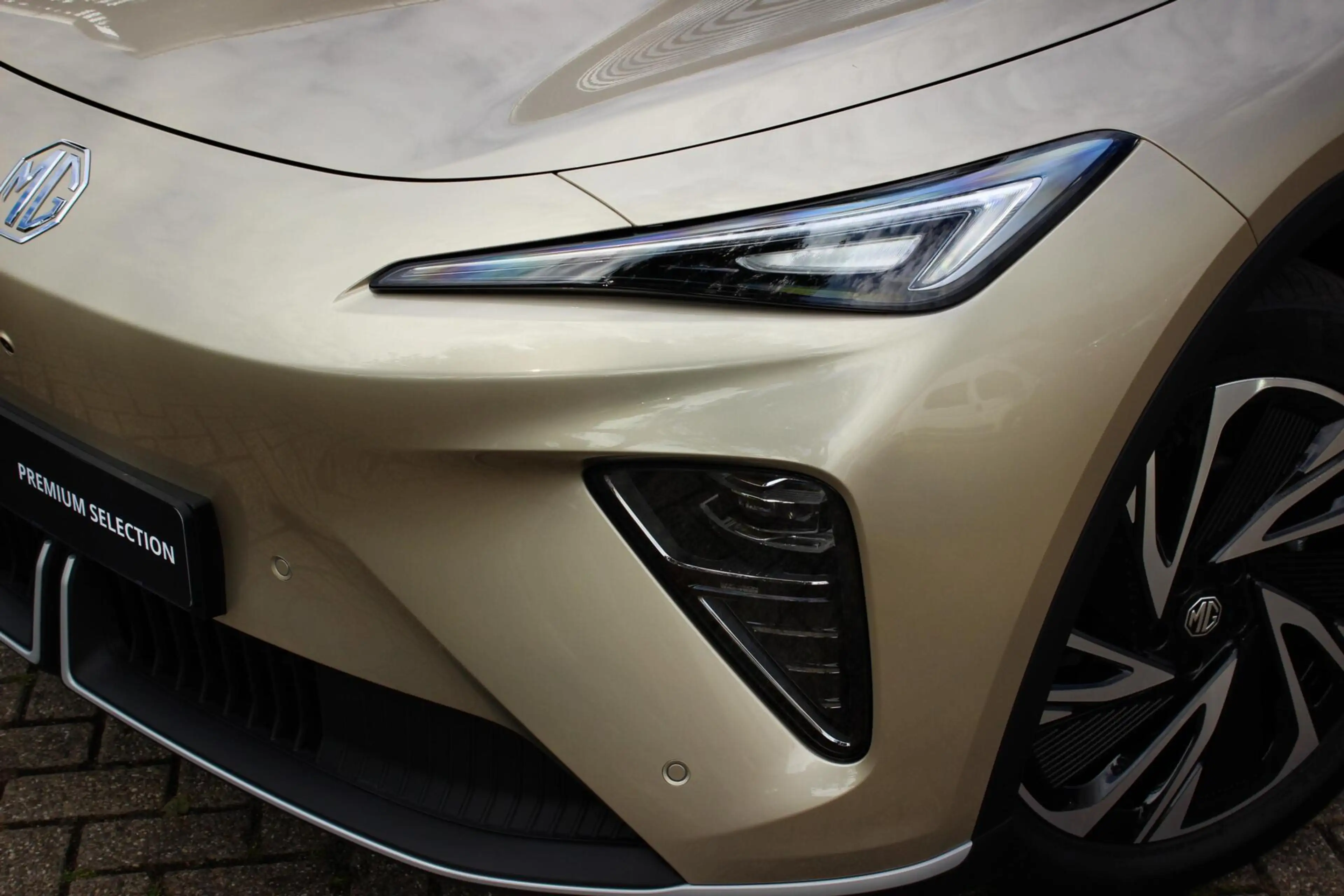 MG MGS6 EV Luxury 2WD 77 kWh // Panoramadak | Stoelverwarming — photo 10