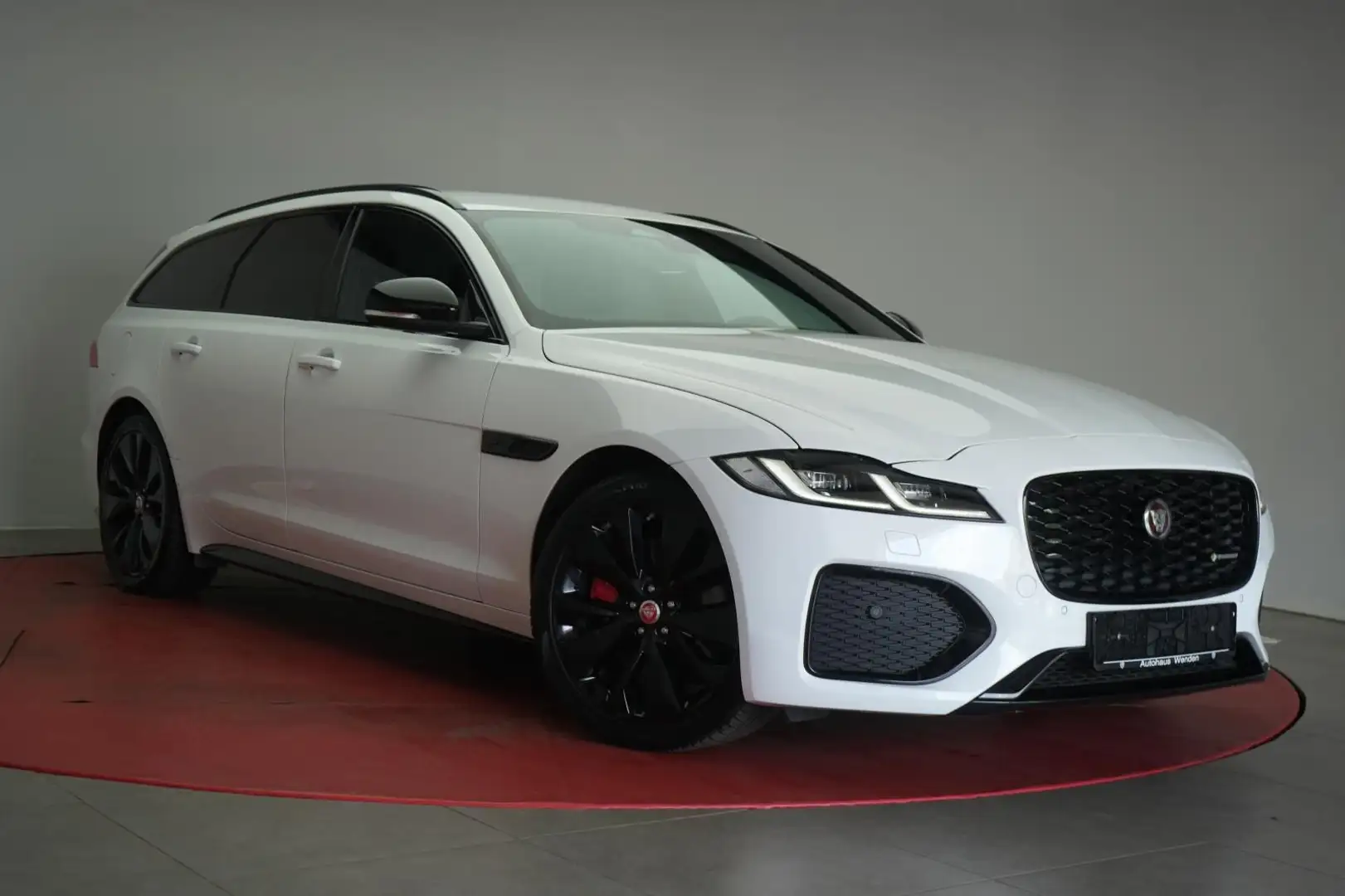 Jaguar XF D200 Sportbrake Navi/Leder/Temp/Kamera/Meridi Weiß - 1