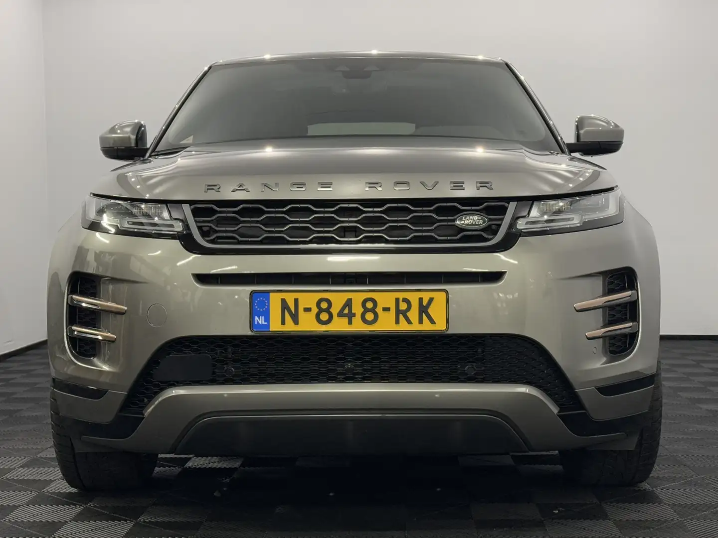 Land Rover Range Rover Evoque 2.0 D180 R-Dynamic Leder, Pano, Camera, Clima, Nav Grijs - 2