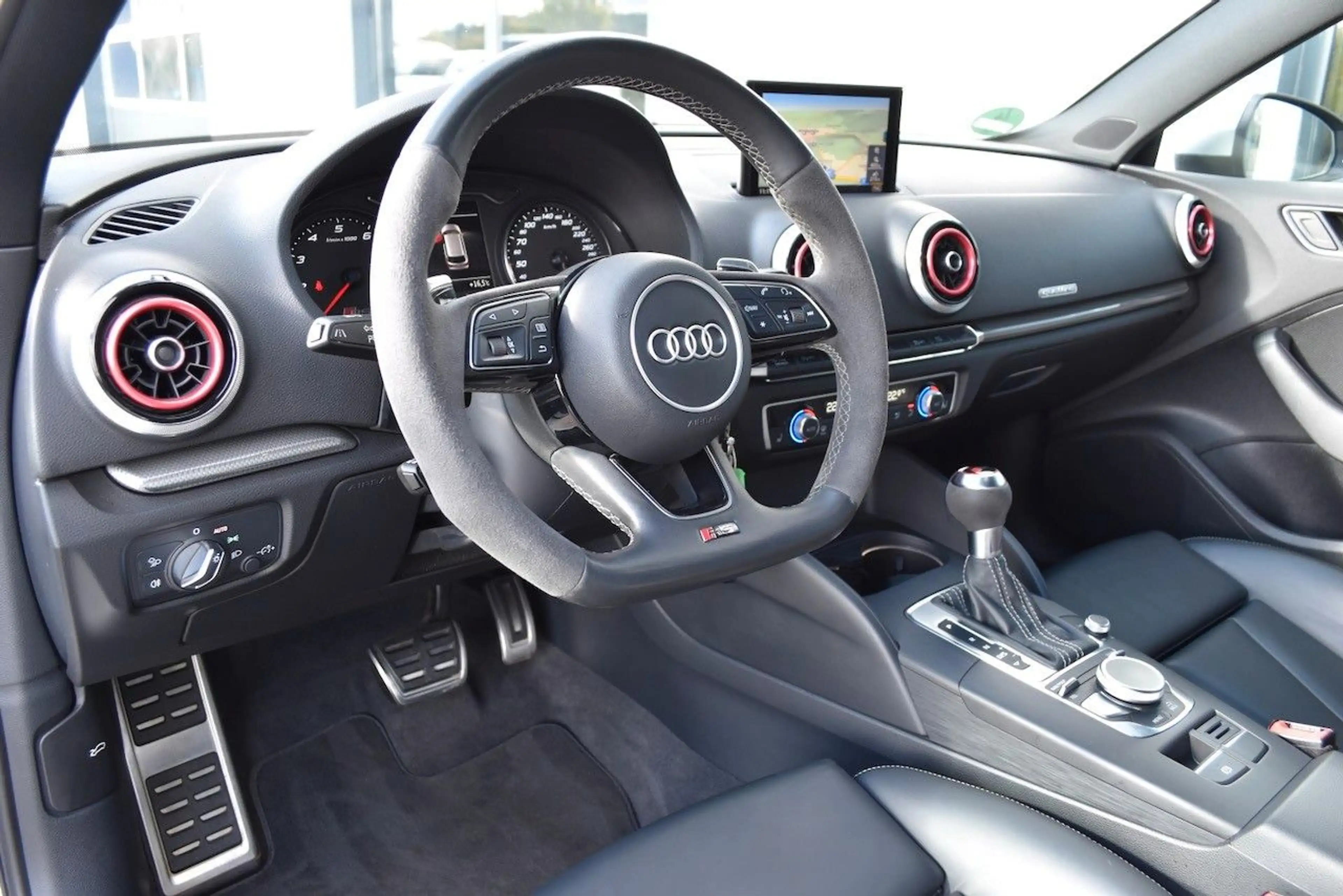 Audi RS3 SPORTBACK 2.5TFSI QUATTRO ACC 280km/h — photo 8