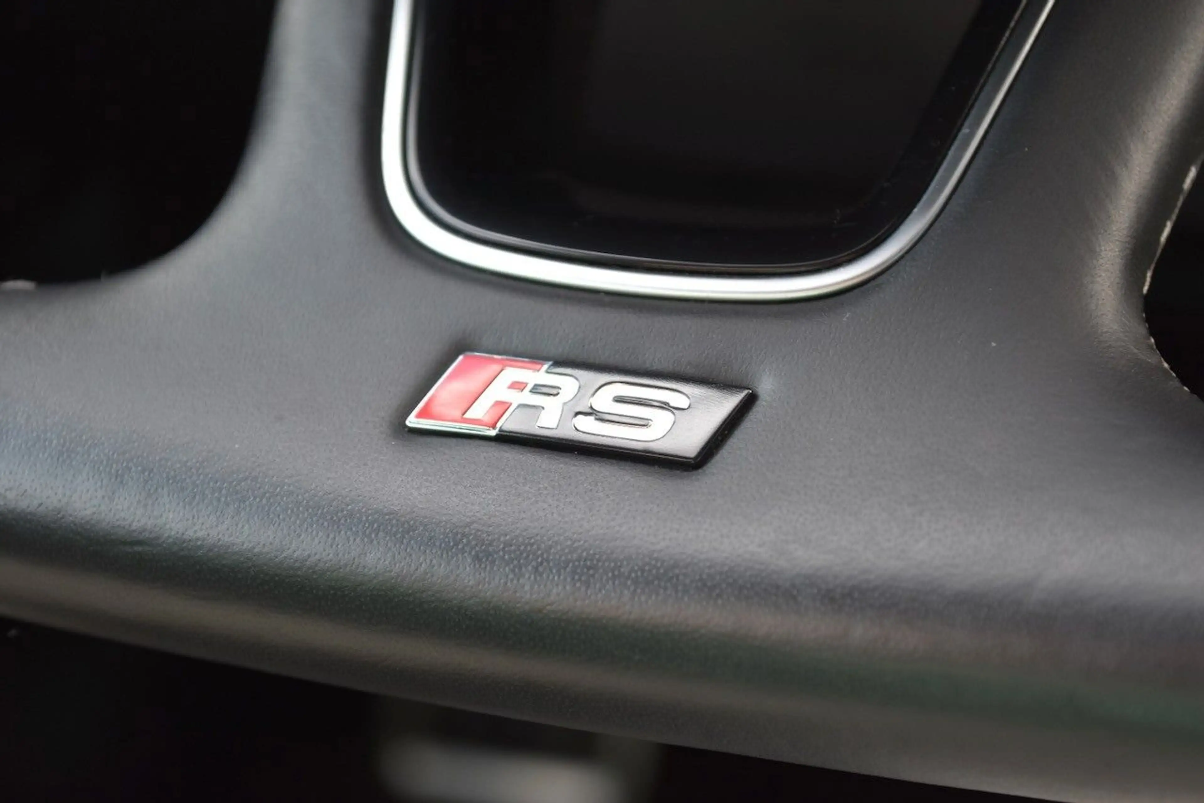 Audi RS3 SPORTBACK 2.5TFSI QUATTRO ACC 280km/h — photo 14