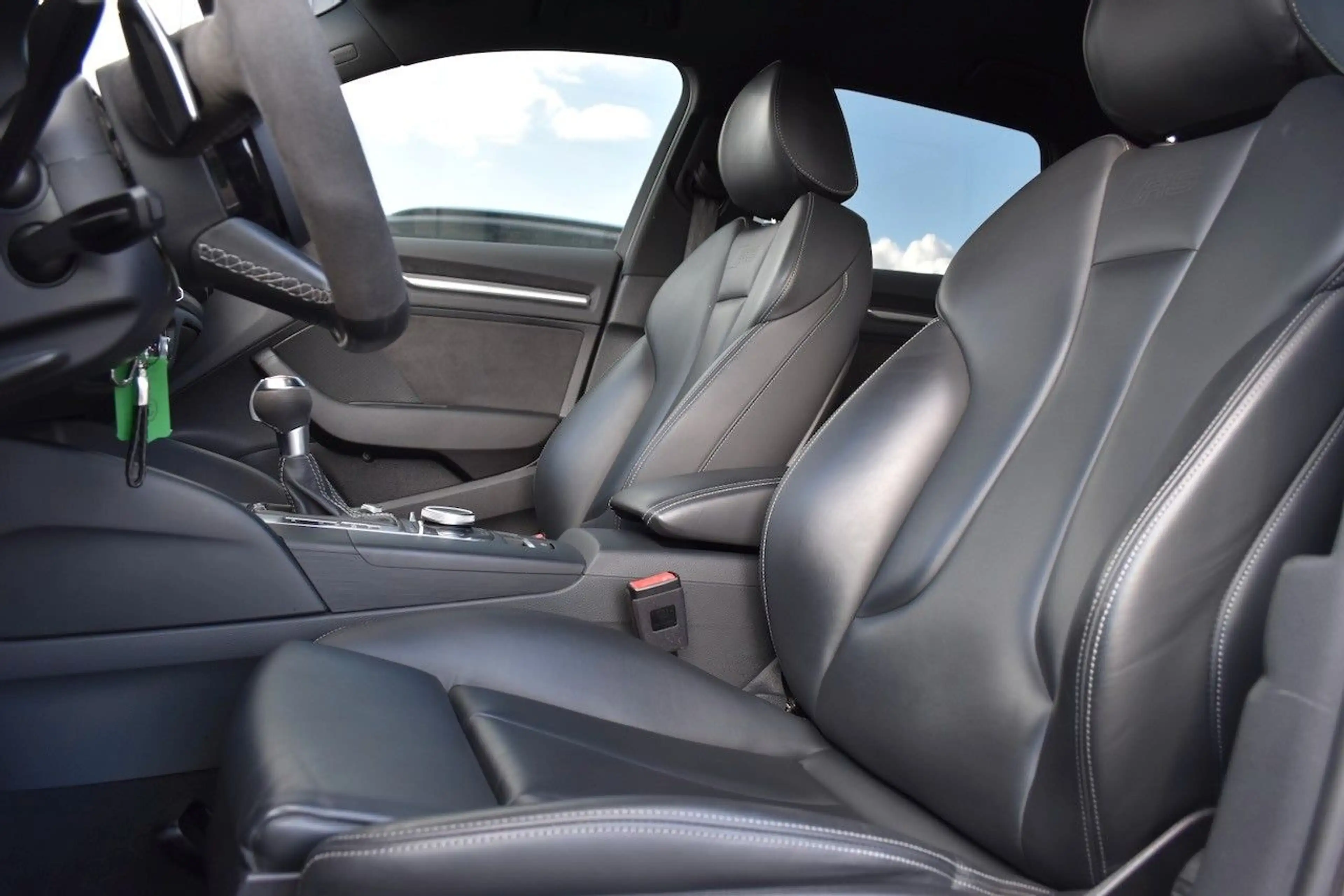 Audi RS3 SPORTBACK 2.5TFSI QUATTRO ACC 280km/h — photo 2