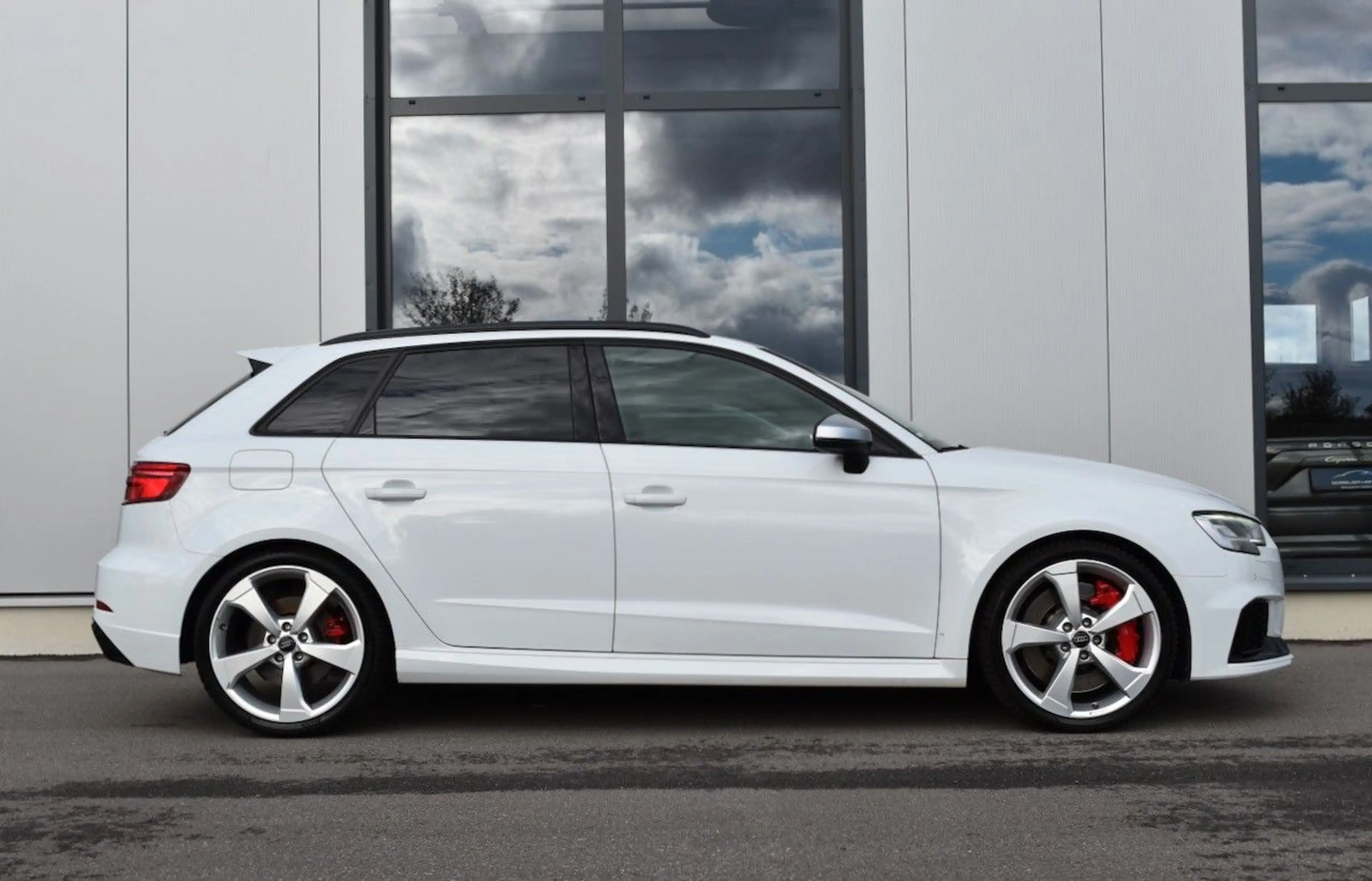Audi RS3 SPORTBACK 2.5TFSI QUATTRO ACC 280km/h — photo 12